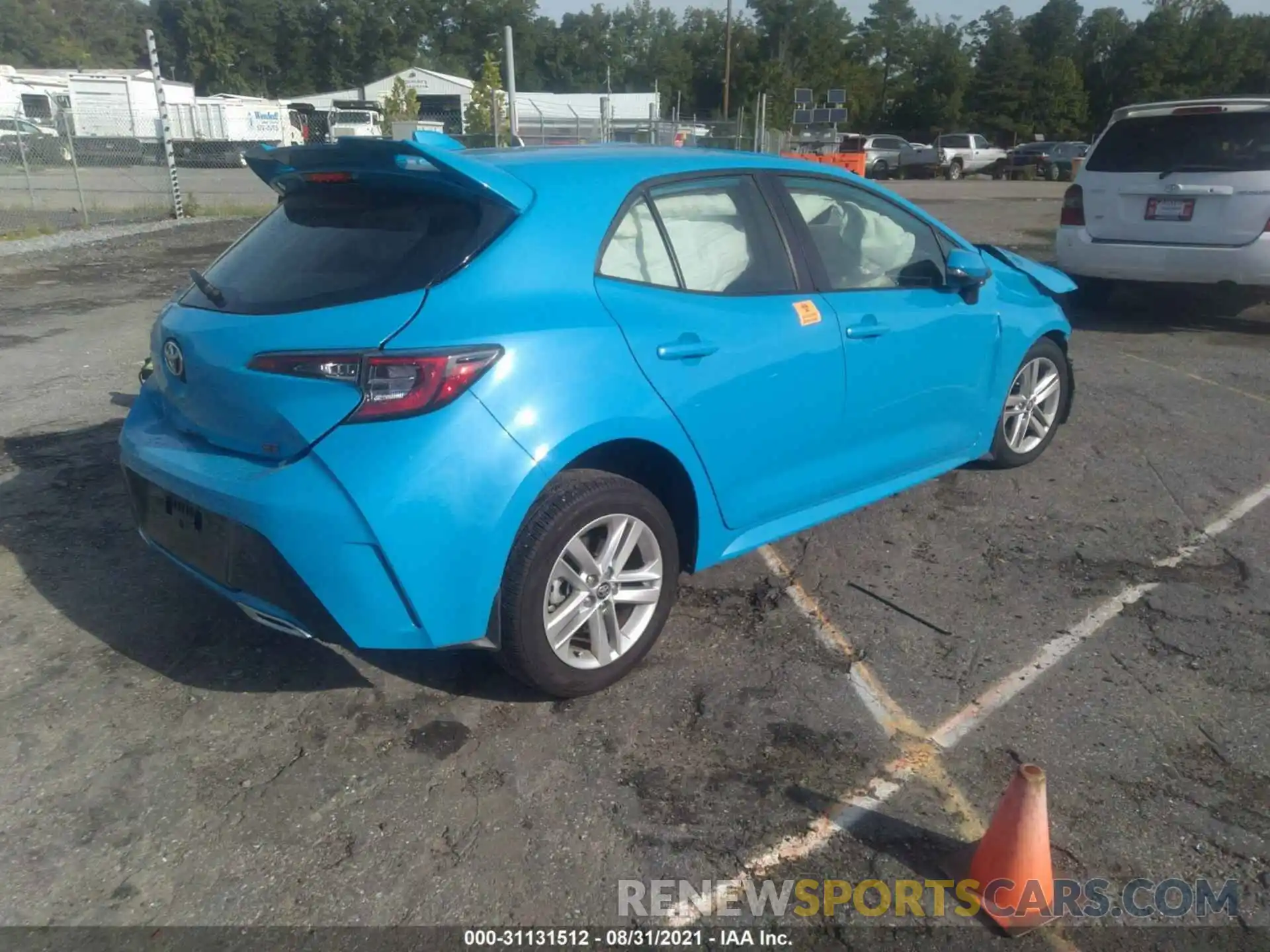 4 Photograph of a damaged car JTND4RBE2L3092200 TOYOTA COROLLA HATCHBACK 2020