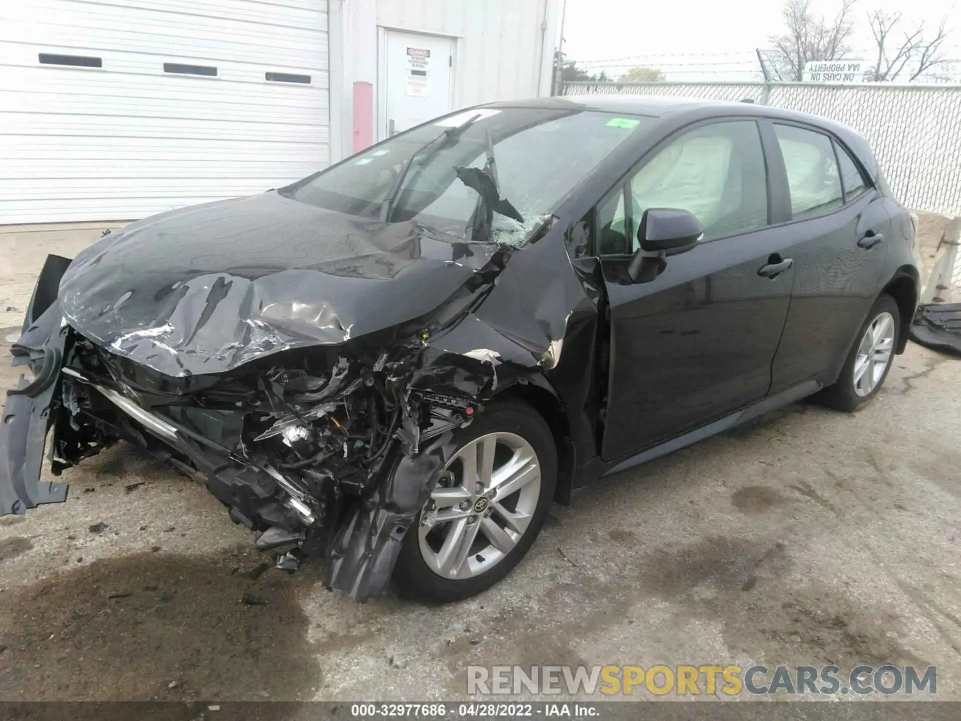 2 Photograph of a damaged car JTND4RBE3L3079858 TOYOTA COROLLA HATCHBACK 2020