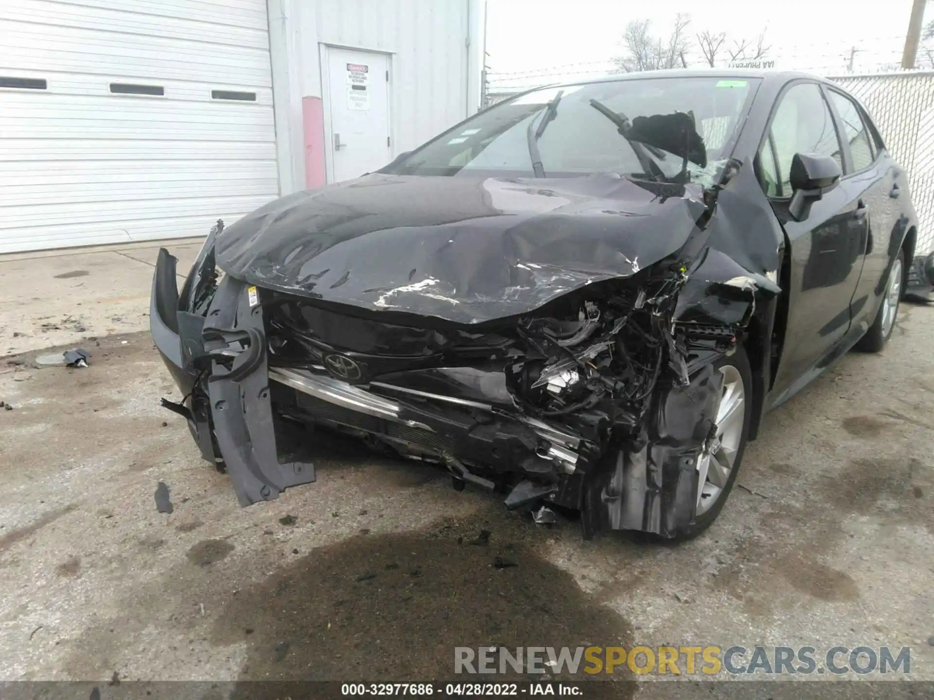 6 Photograph of a damaged car JTND4RBE3L3079858 TOYOTA COROLLA HATCHBACK 2020