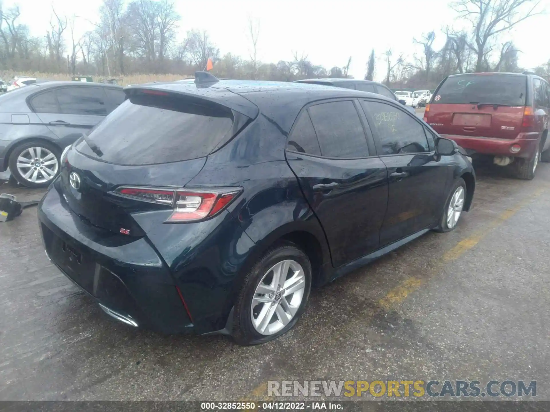 4 Photograph of a damaged car JTND4RBE3L3083313 TOYOTA COROLLA HATCHBACK 2020