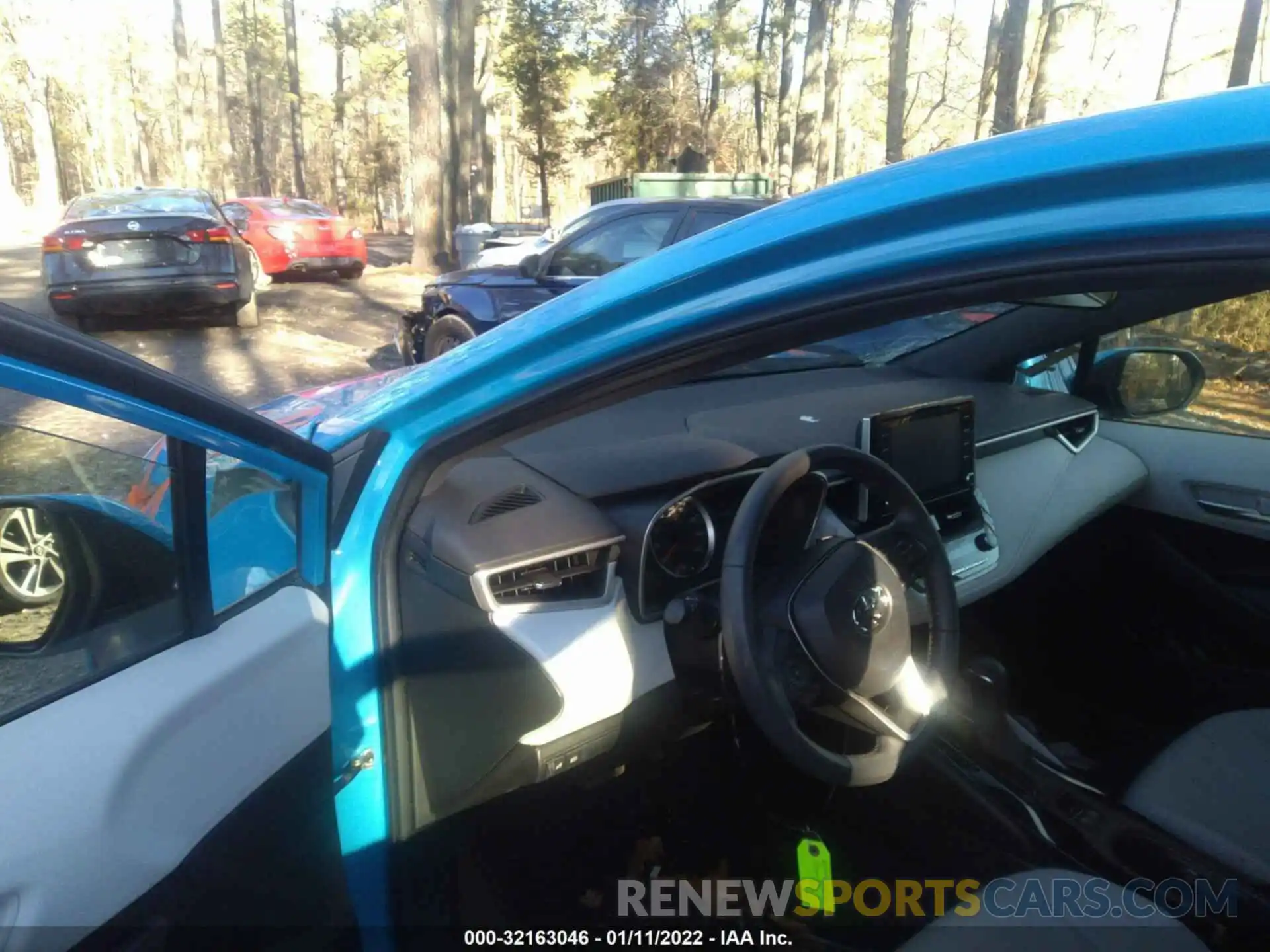 5 Photograph of a damaged car JTND4RBE3L3090505 TOYOTA COROLLA HATCHBACK 2020