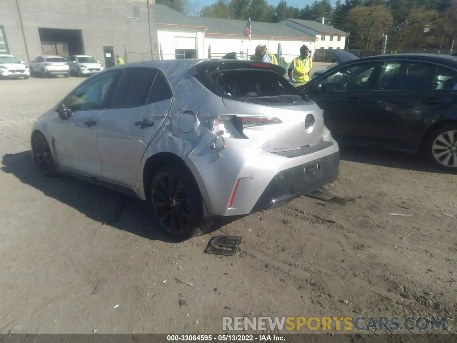 3 Photograph of a damaged car JTND4RBE4L3073664 TOYOTA COROLLA HATCHBACK 2020