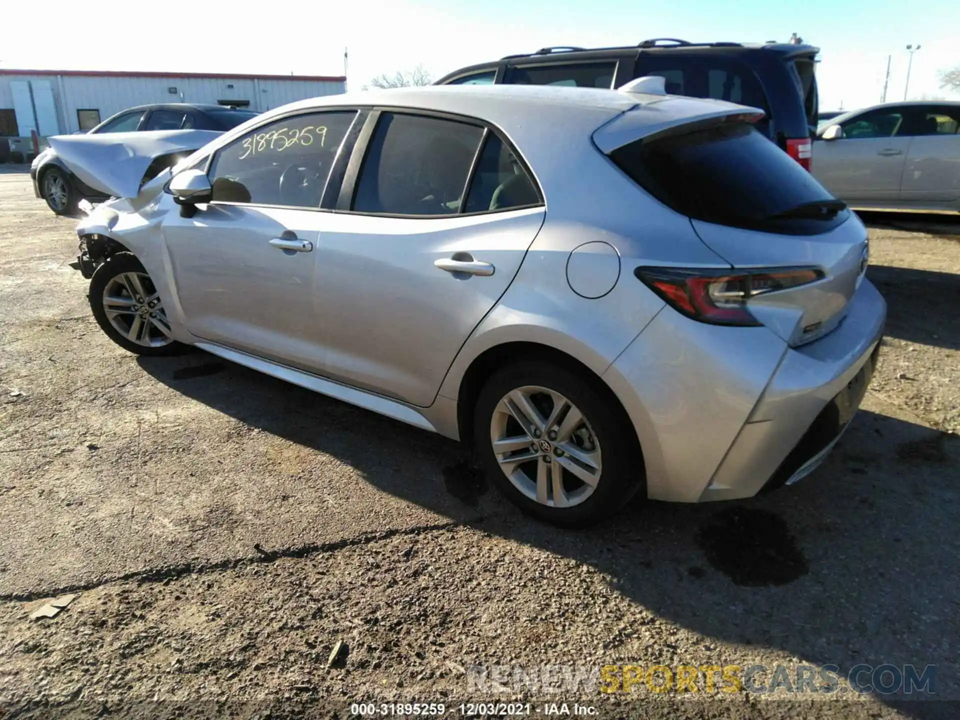 3 Photograph of a damaged car JTND4RBE4L3075611 TOYOTA COROLLA HATCHBACK 2020