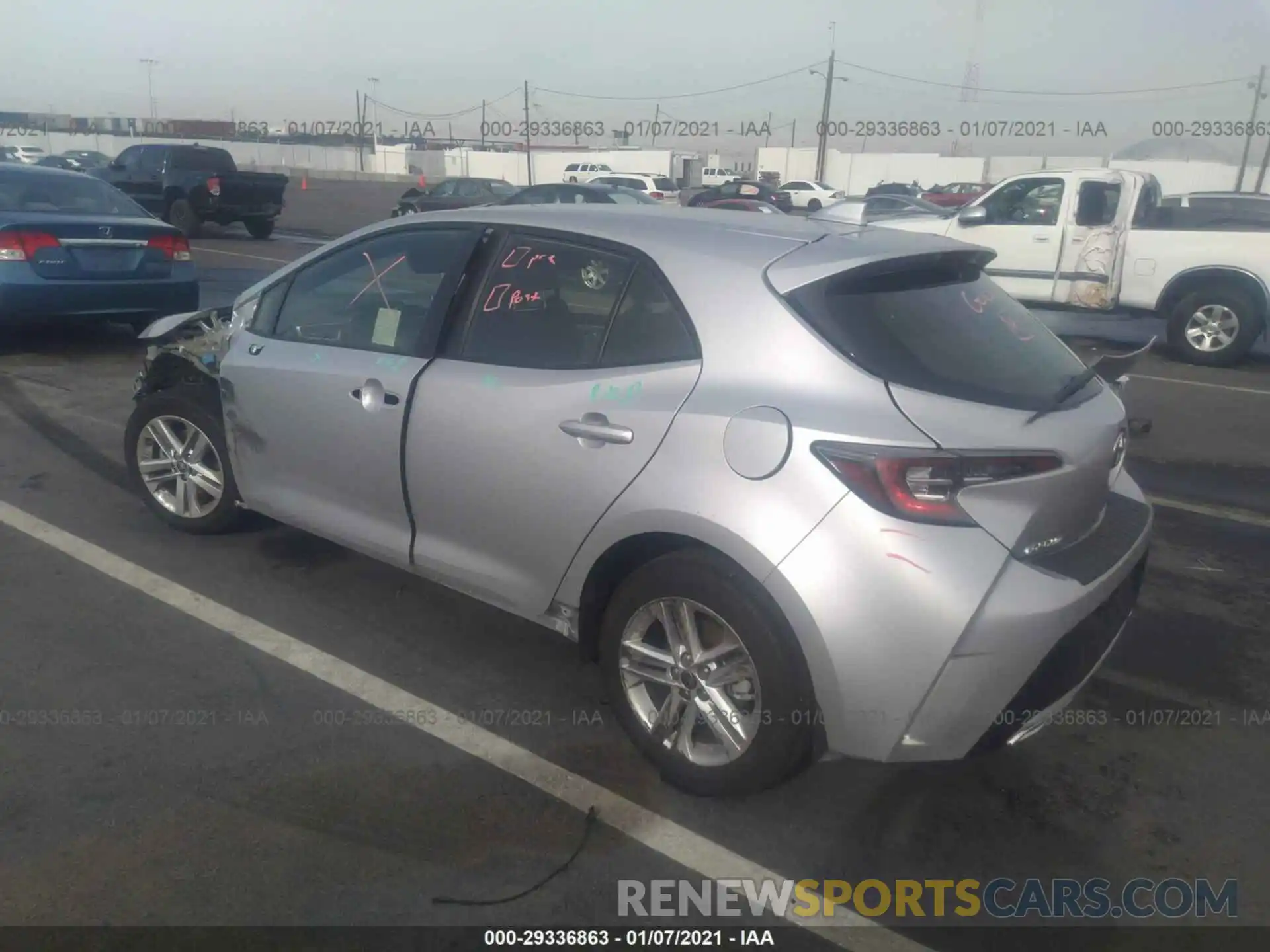 3 Photograph of a damaged car JTND4RBE4L3088889 TOYOTA COROLLA HATCHBACK 2020