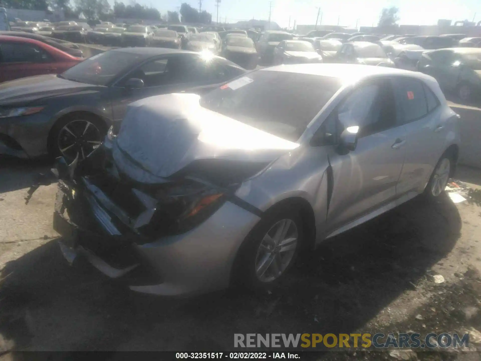 2 Photograph of a damaged car JTND4RBE4L3091047 TOYOTA COROLLA HATCHBACK 2020