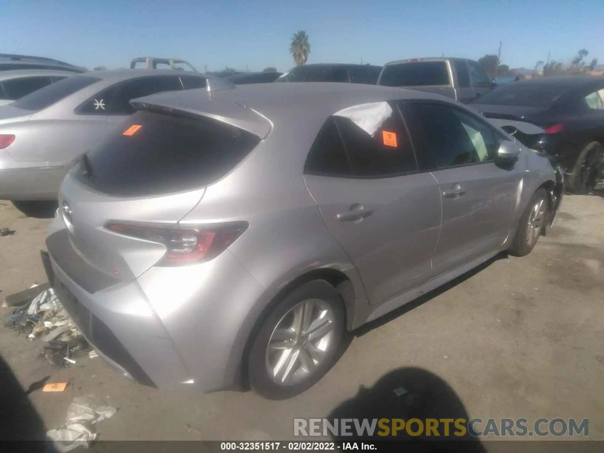 4 Photograph of a damaged car JTND4RBE4L3091047 TOYOTA COROLLA HATCHBACK 2020