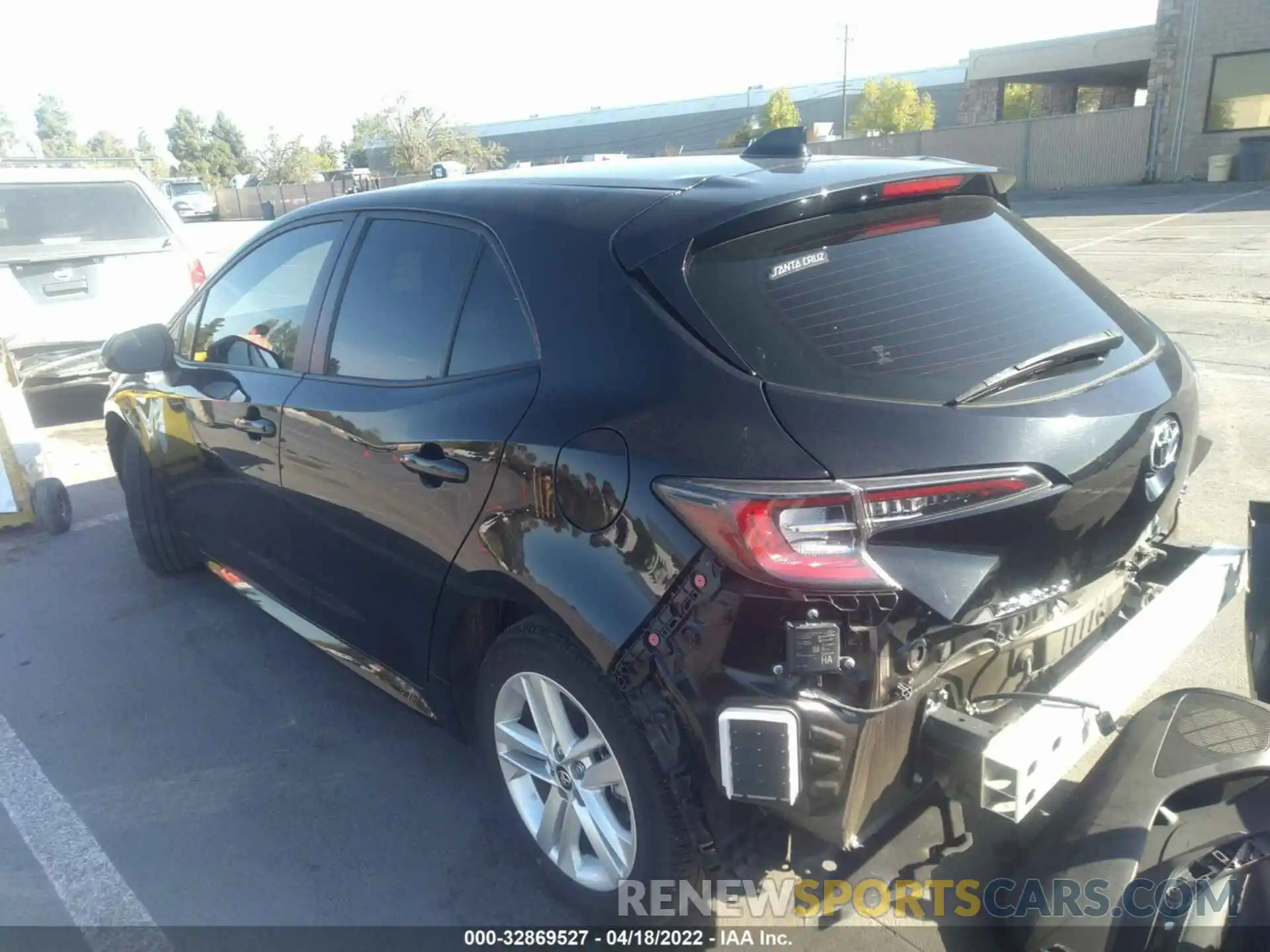 3 Photograph of a damaged car JTND4RBE4L3091338 TOYOTA COROLLA HATCHBACK 2020