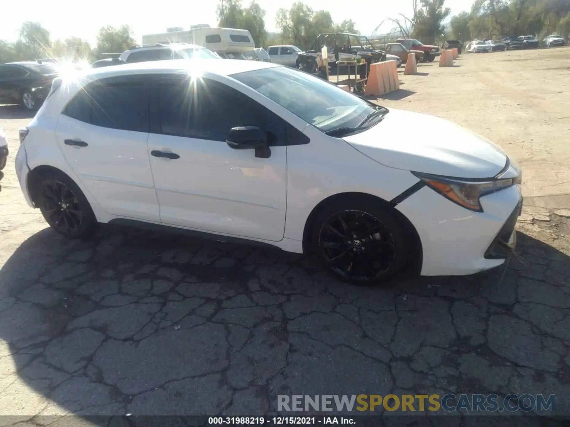 1 Photograph of a damaged car JTND4RBE4L3094000 TOYOTA COROLLA HATCHBACK 2020