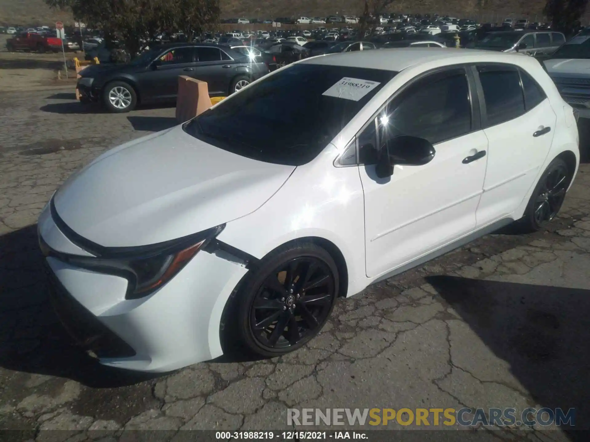 2 Photograph of a damaged car JTND4RBE4L3094000 TOYOTA COROLLA HATCHBACK 2020