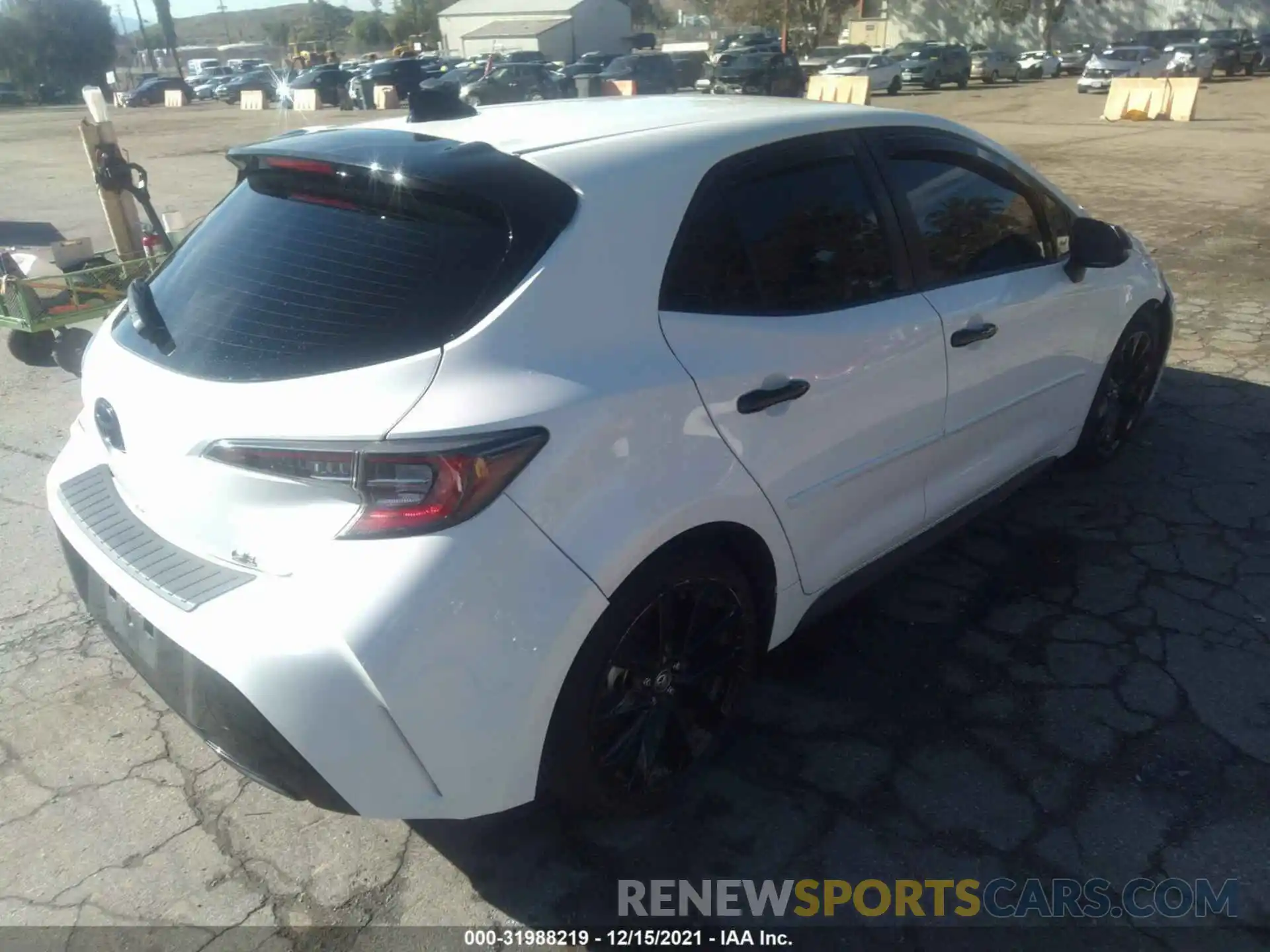 4 Photograph of a damaged car JTND4RBE4L3094000 TOYOTA COROLLA HATCHBACK 2020