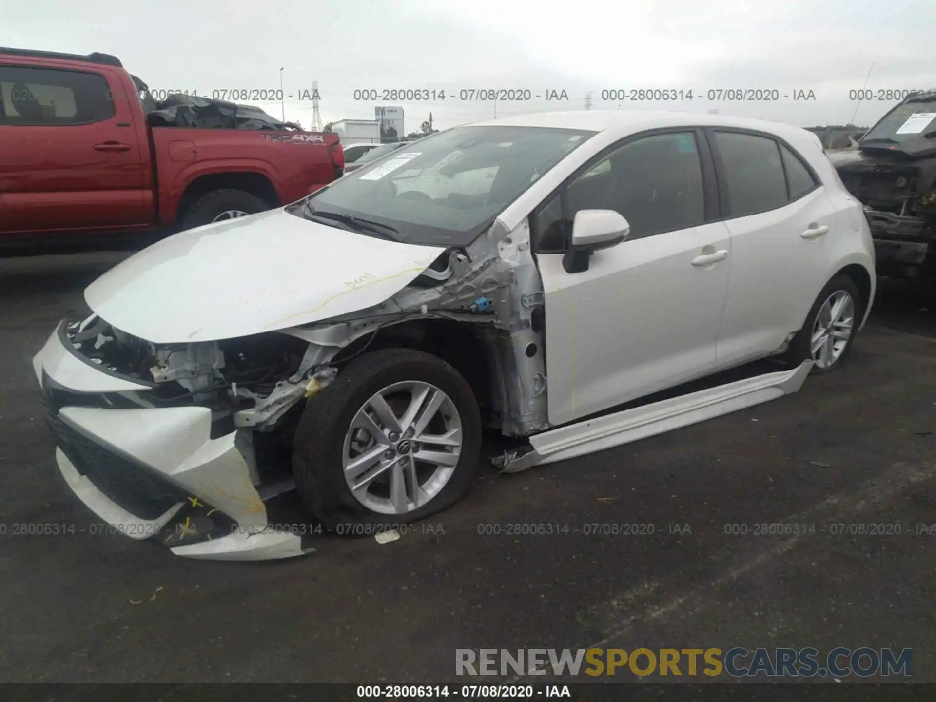 2 Photograph of a damaged car JTND4RBE5L3073530 TOYOTA COROLLA HATCHBACK 2020