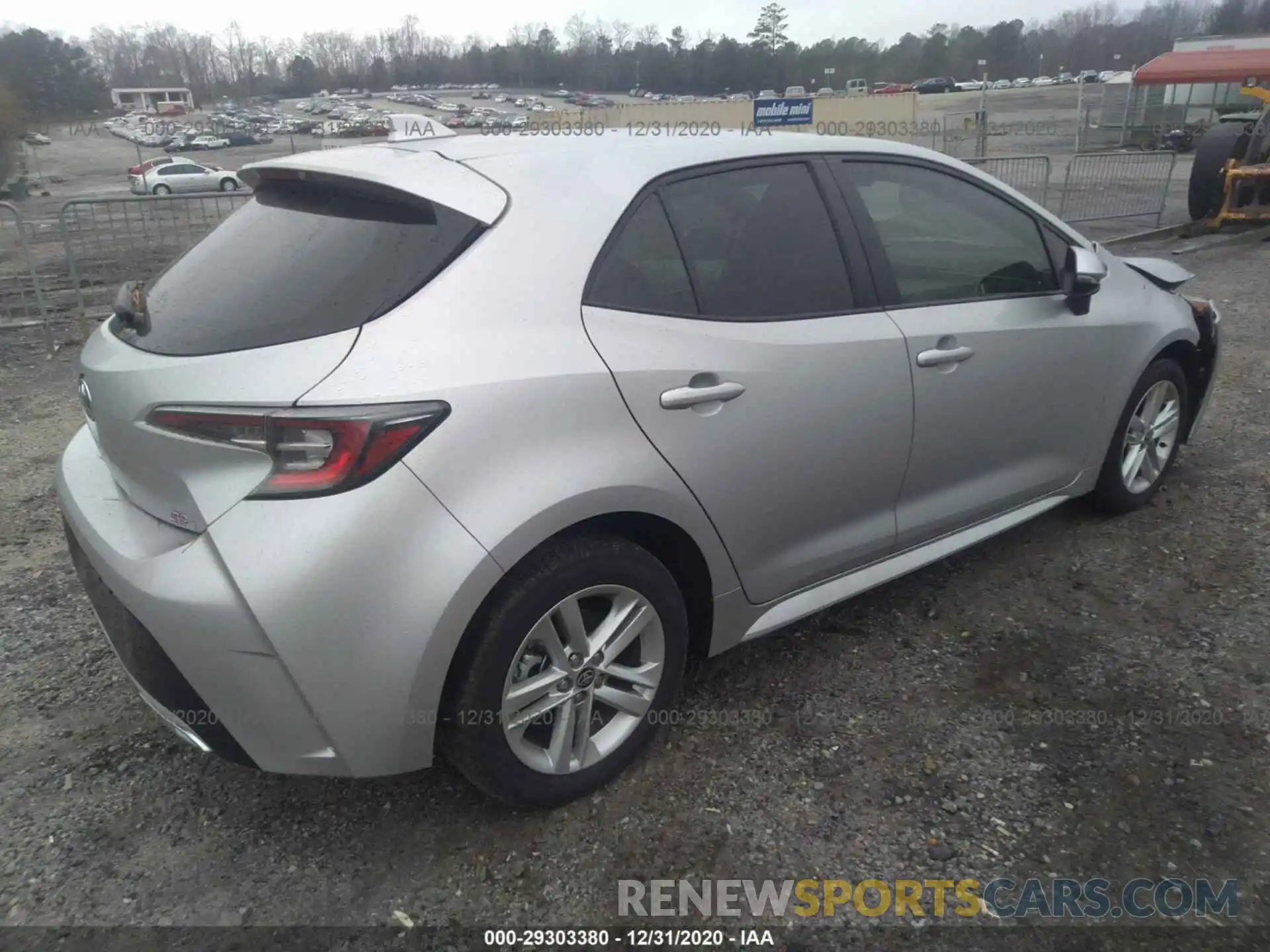 4 Photograph of a damaged car JTND4RBE6L3090921 TOYOTA COROLLA HATCHBACK 2020