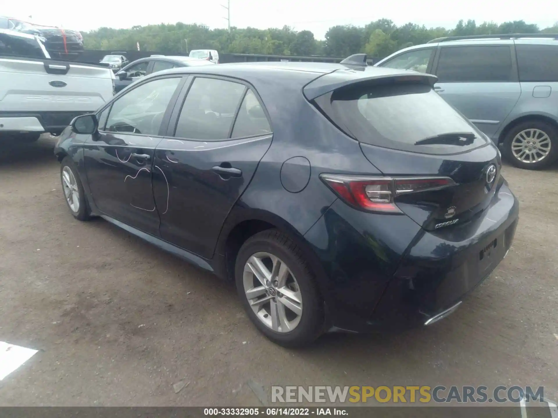 3 Photograph of a damaged car JTND4RBE7L3083055 TOYOTA COROLLA HATCHBACK 2020