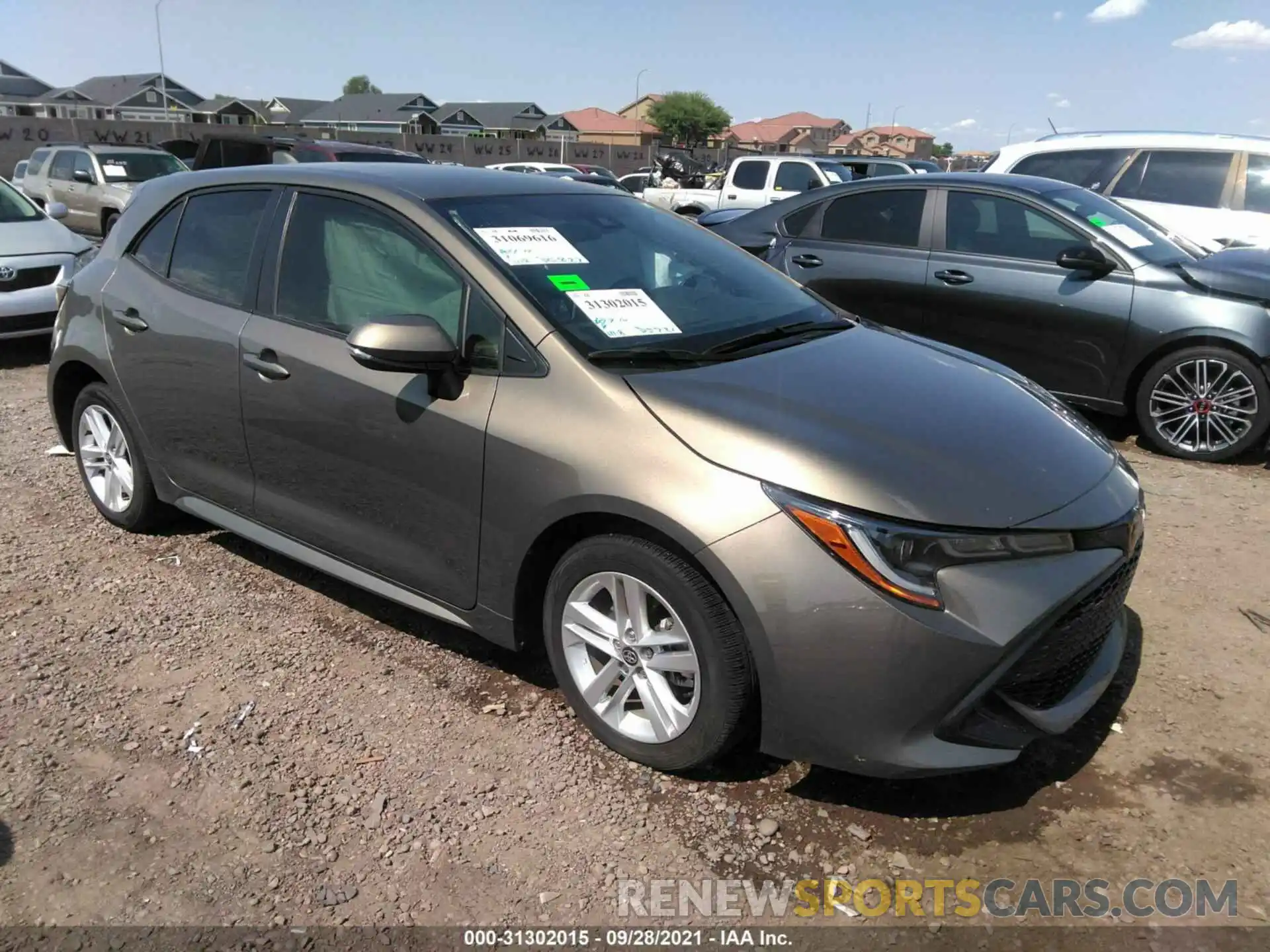 1 Photograph of a damaged car JTND4RBE7L3083914 TOYOTA COROLLA HATCHBACK 2020