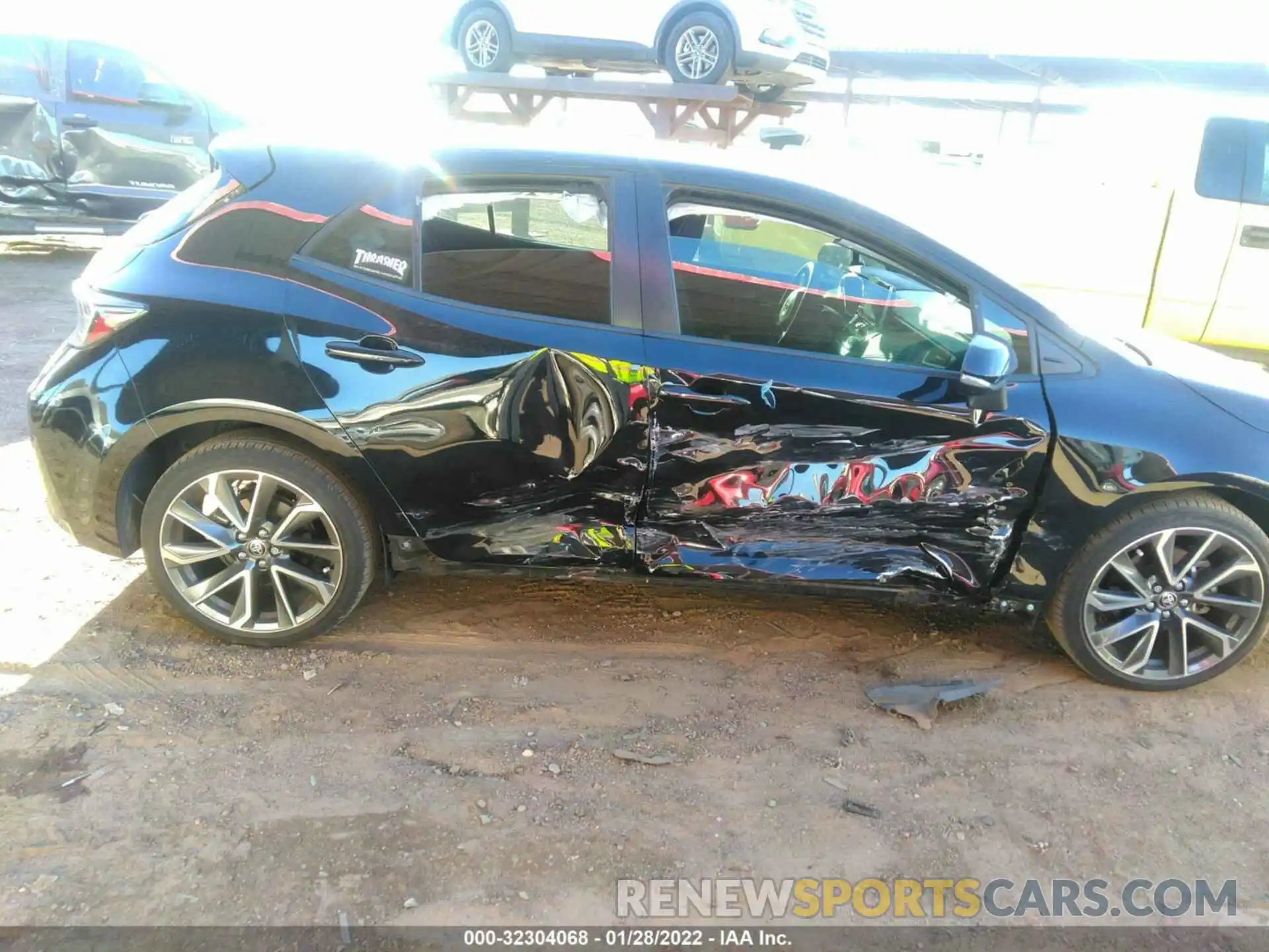 6 Photograph of a damaged car JTND4RBE7L3087963 TOYOTA COROLLA HATCHBACK 2020