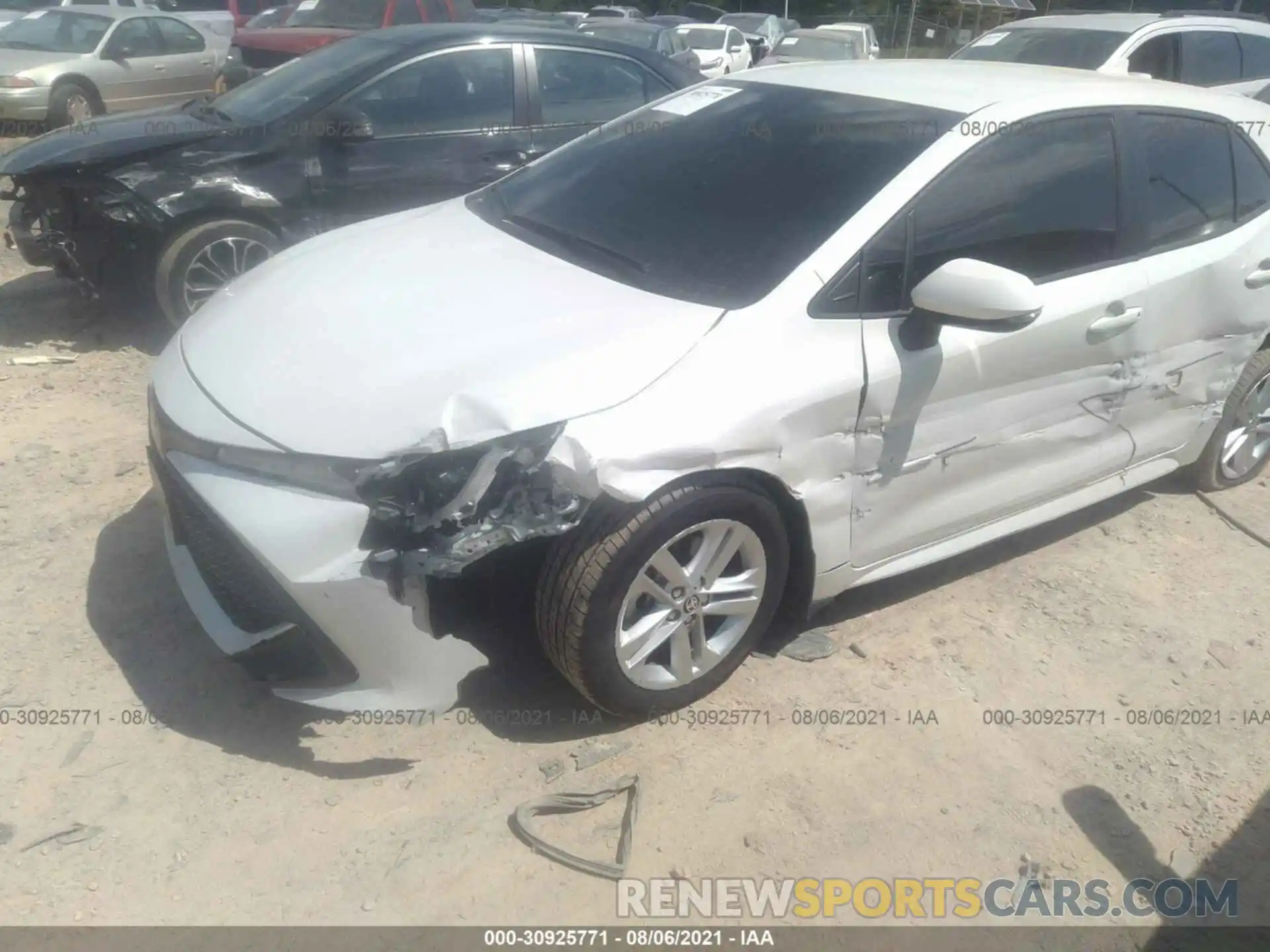 6 Photograph of a damaged car JTND4RBE7L3091270 TOYOTA COROLLA HATCHBACK 2020