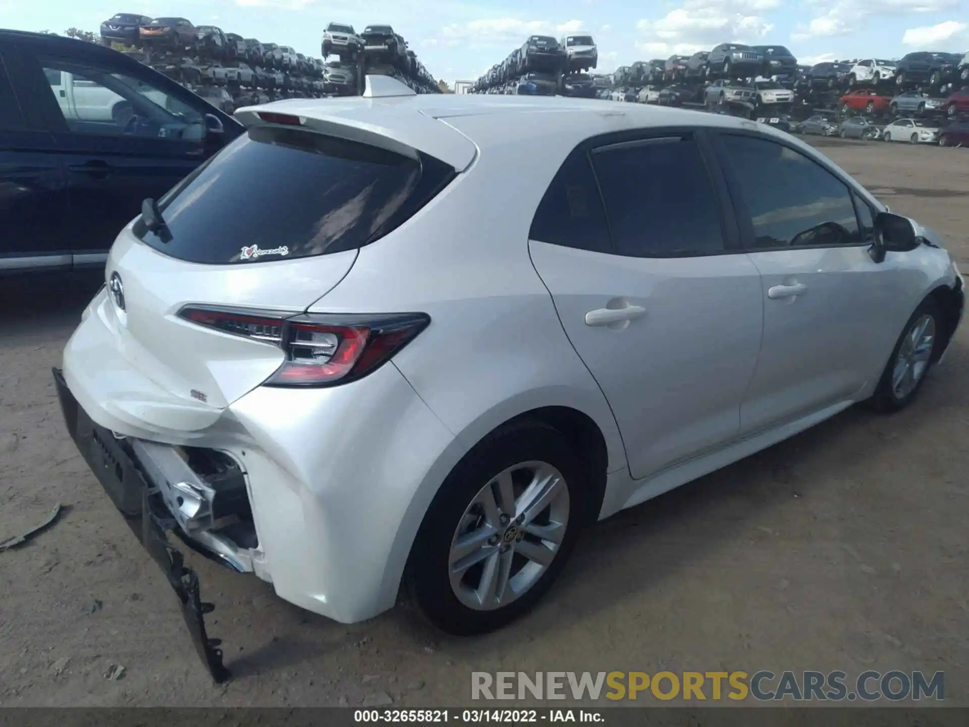 4 Photograph of a damaged car JTND4RBE7L3095500 TOYOTA COROLLA HATCHBACK 2020