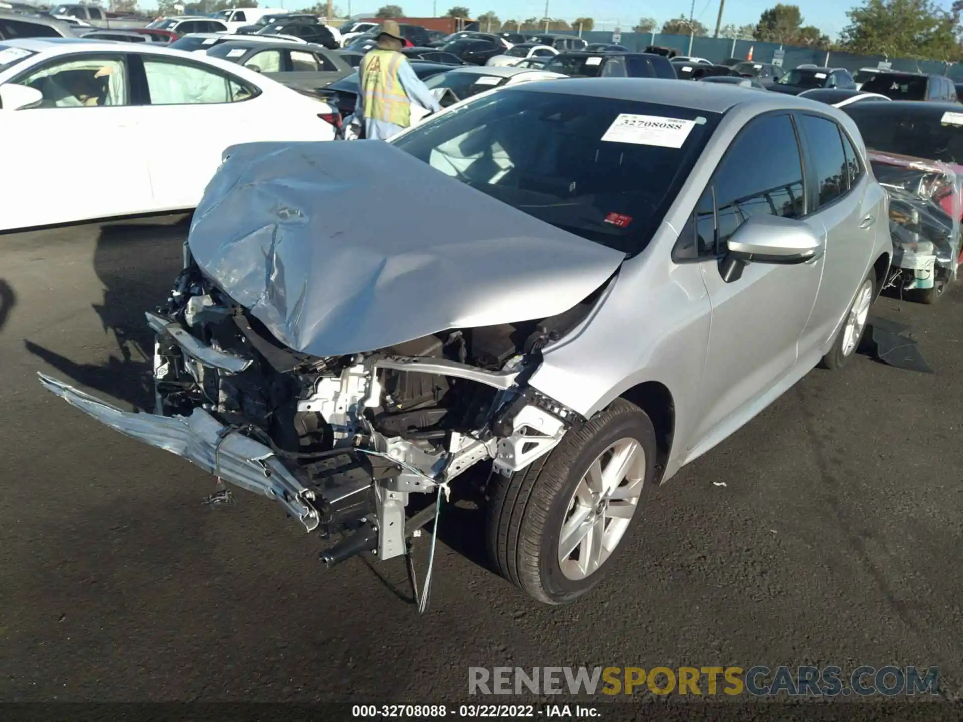 2 Photograph of a damaged car JTND4RBE7L3100310 TOYOTA COROLLA HATCHBACK 2020