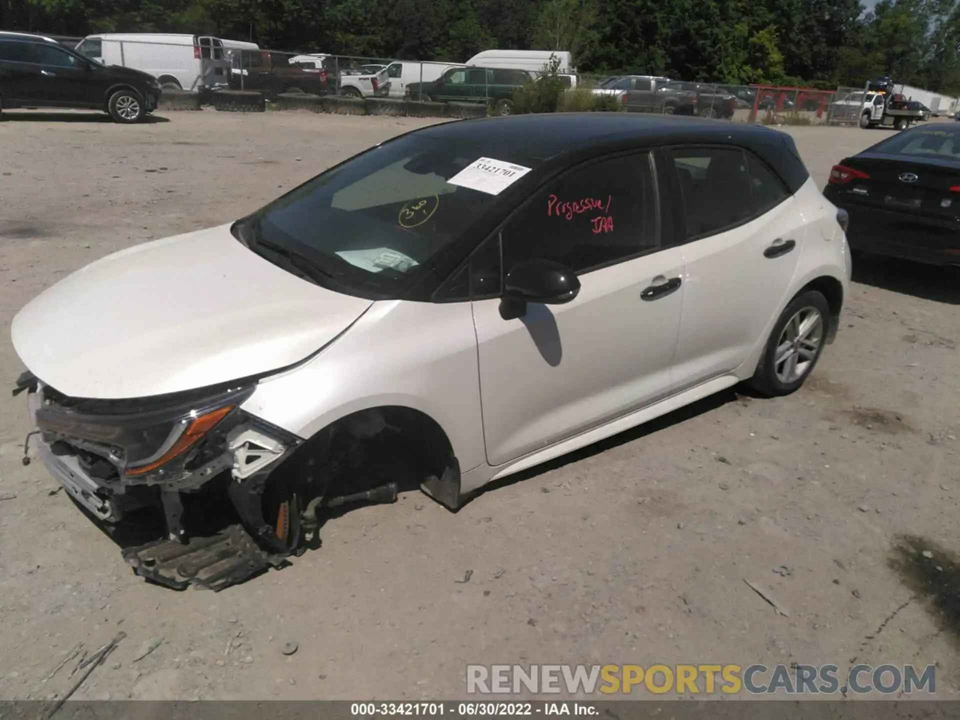 2 Photograph of a damaged car JTND4RBE7L3100503 TOYOTA COROLLA HATCHBACK 2020