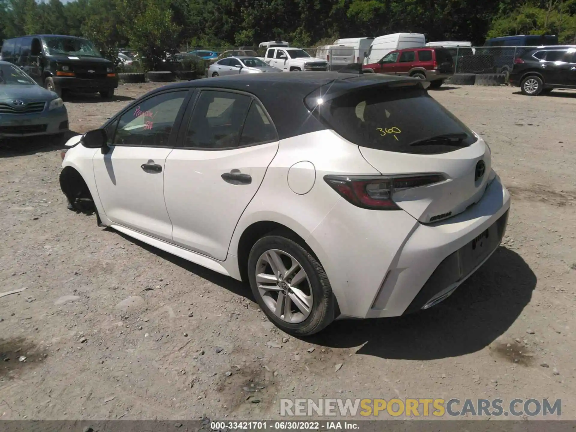 3 Photograph of a damaged car JTND4RBE7L3100503 TOYOTA COROLLA HATCHBACK 2020