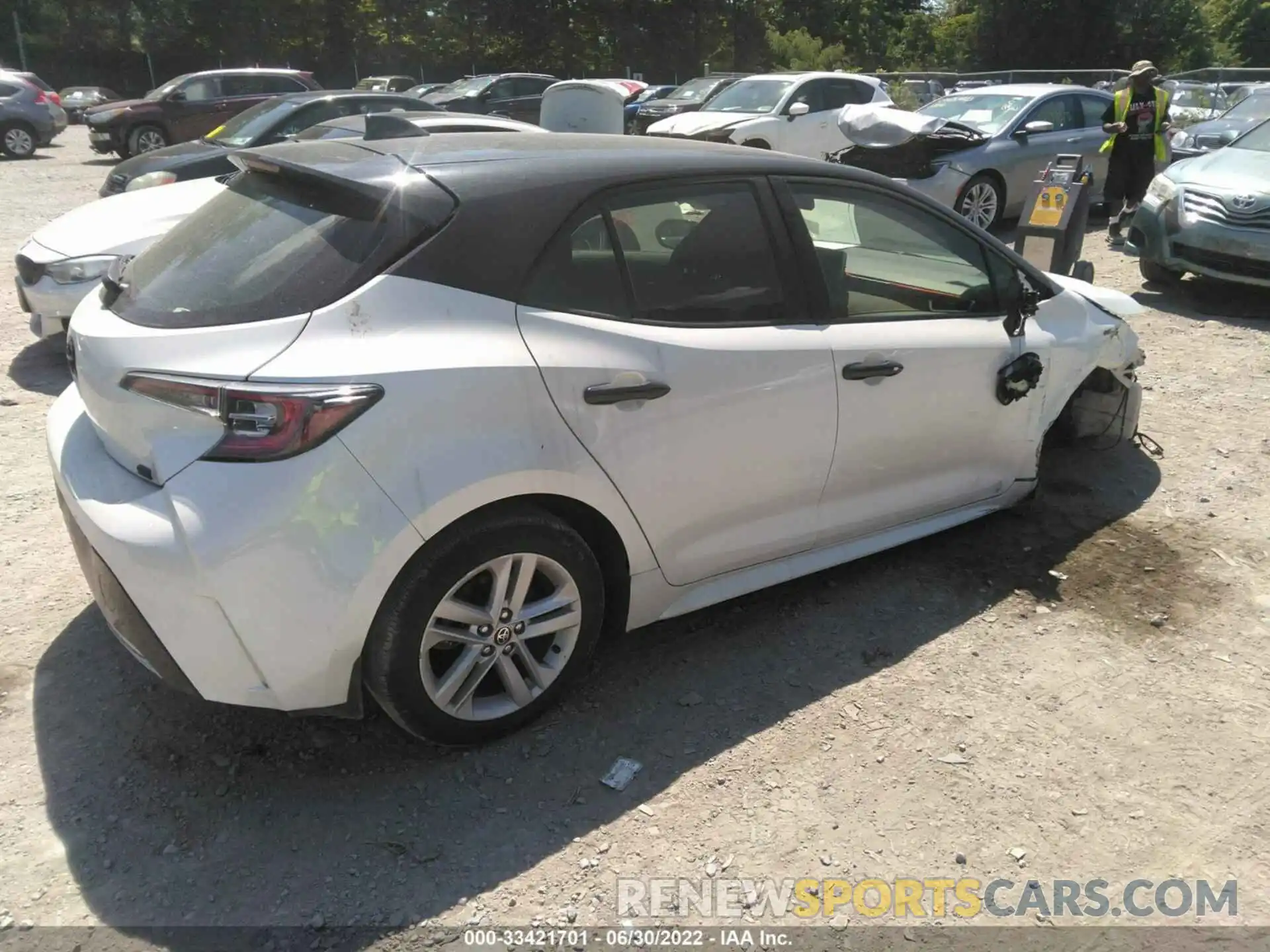 4 Photograph of a damaged car JTND4RBE7L3100503 TOYOTA COROLLA HATCHBACK 2020