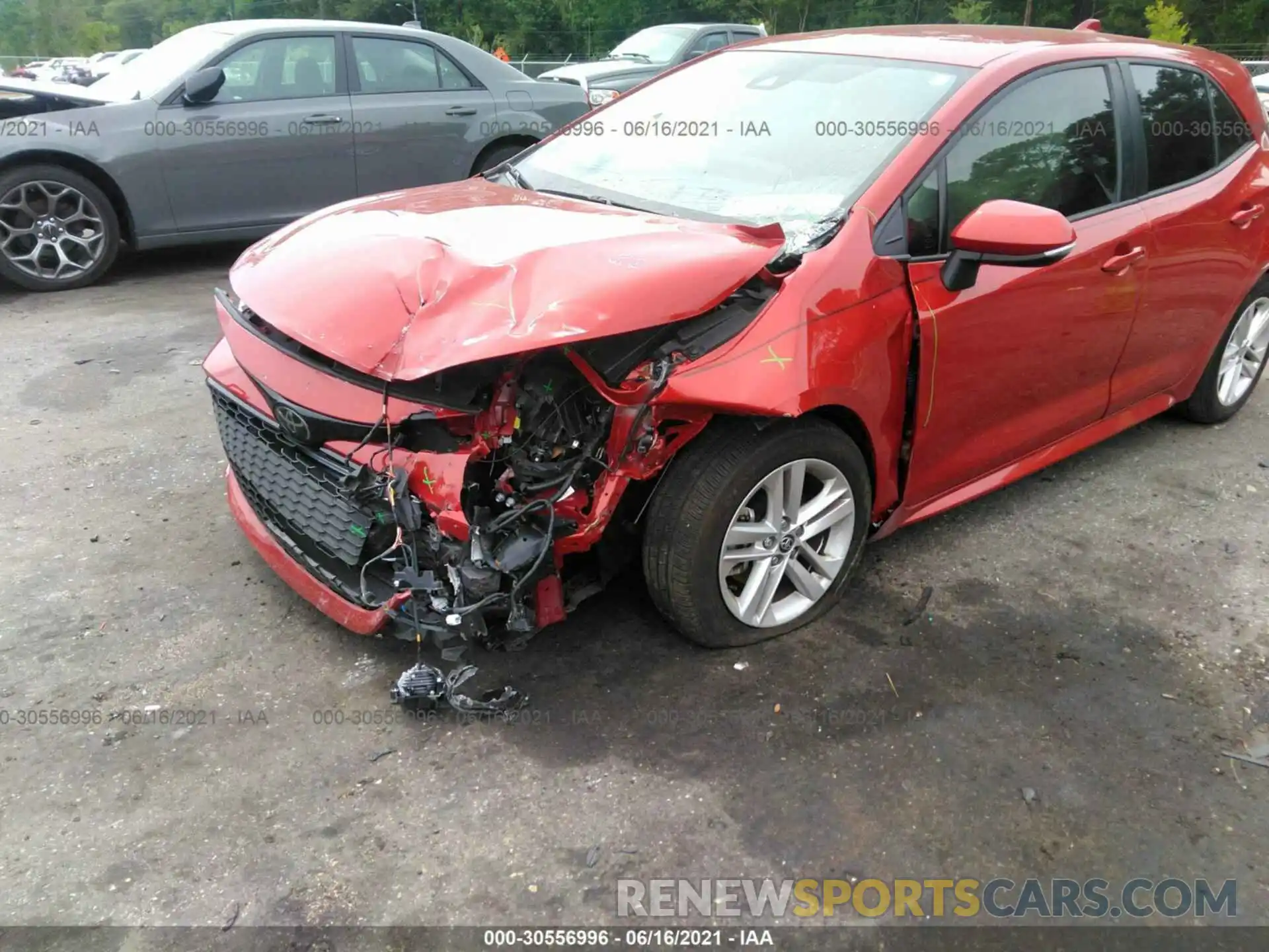 6 Photograph of a damaged car JTND4RBE8L3085431 TOYOTA COROLLA HATCHBACK 2020