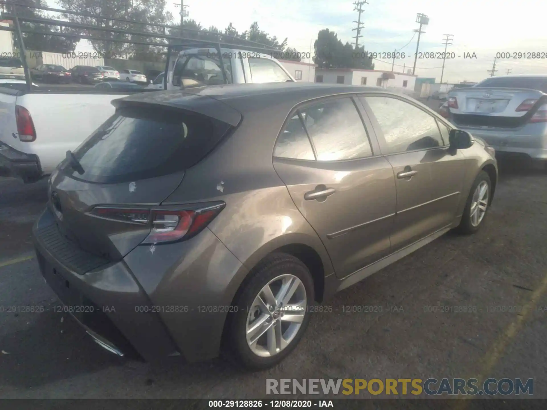 4 Photograph of a damaged car JTND4RBE9L3080741 TOYOTA COROLLA HATCHBACK 2020