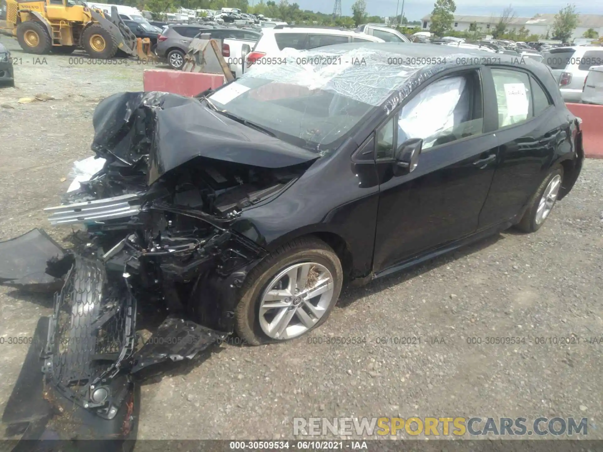 2 Photograph of a damaged car JTND4RBE9L3083302 TOYOTA COROLLA HATCHBACK 2020