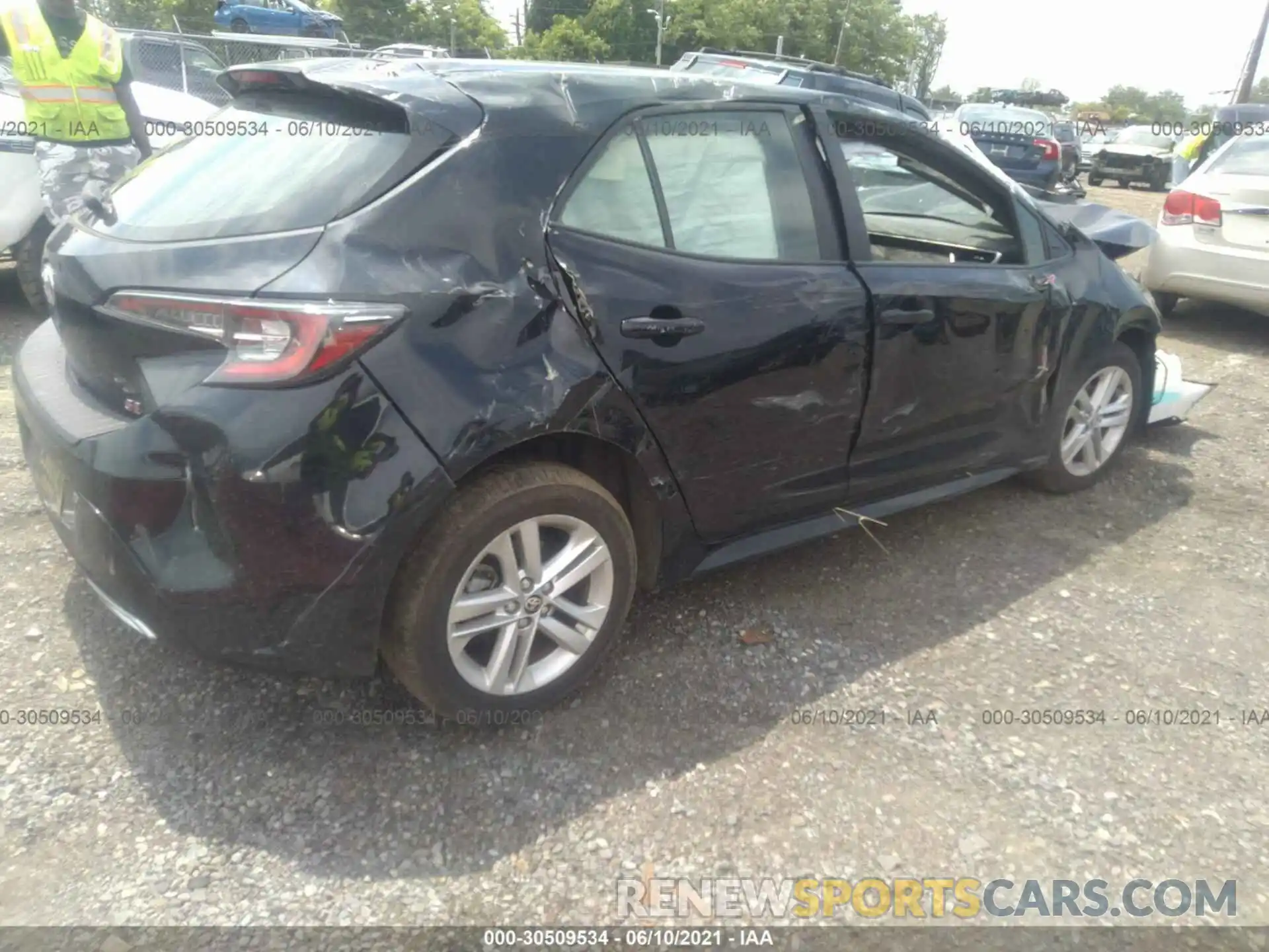 4 Photograph of a damaged car JTND4RBE9L3083302 TOYOTA COROLLA HATCHBACK 2020