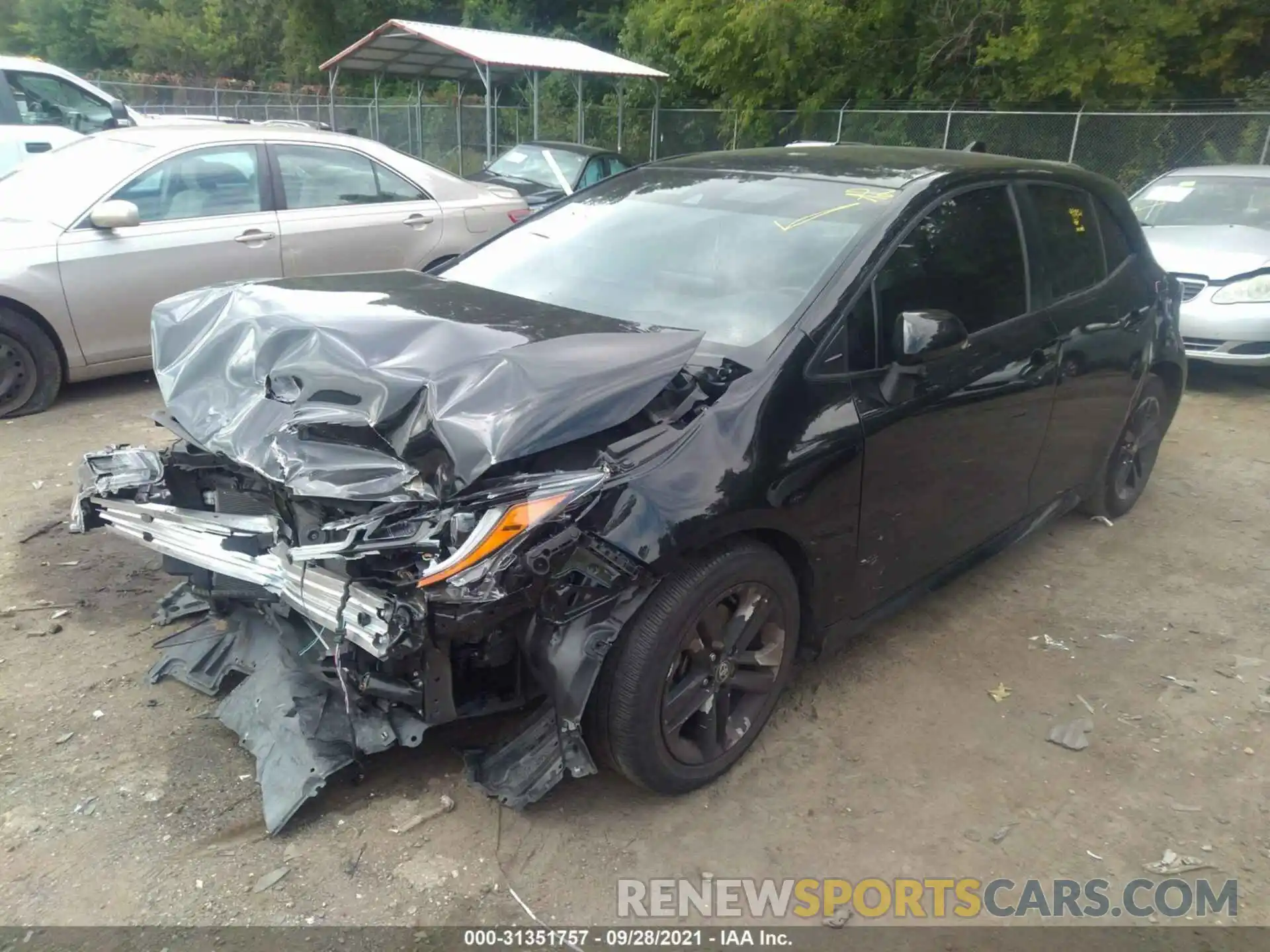 2 Photograph of a damaged car JTND4RBE9L3084174 TOYOTA COROLLA HATCHBACK 2020