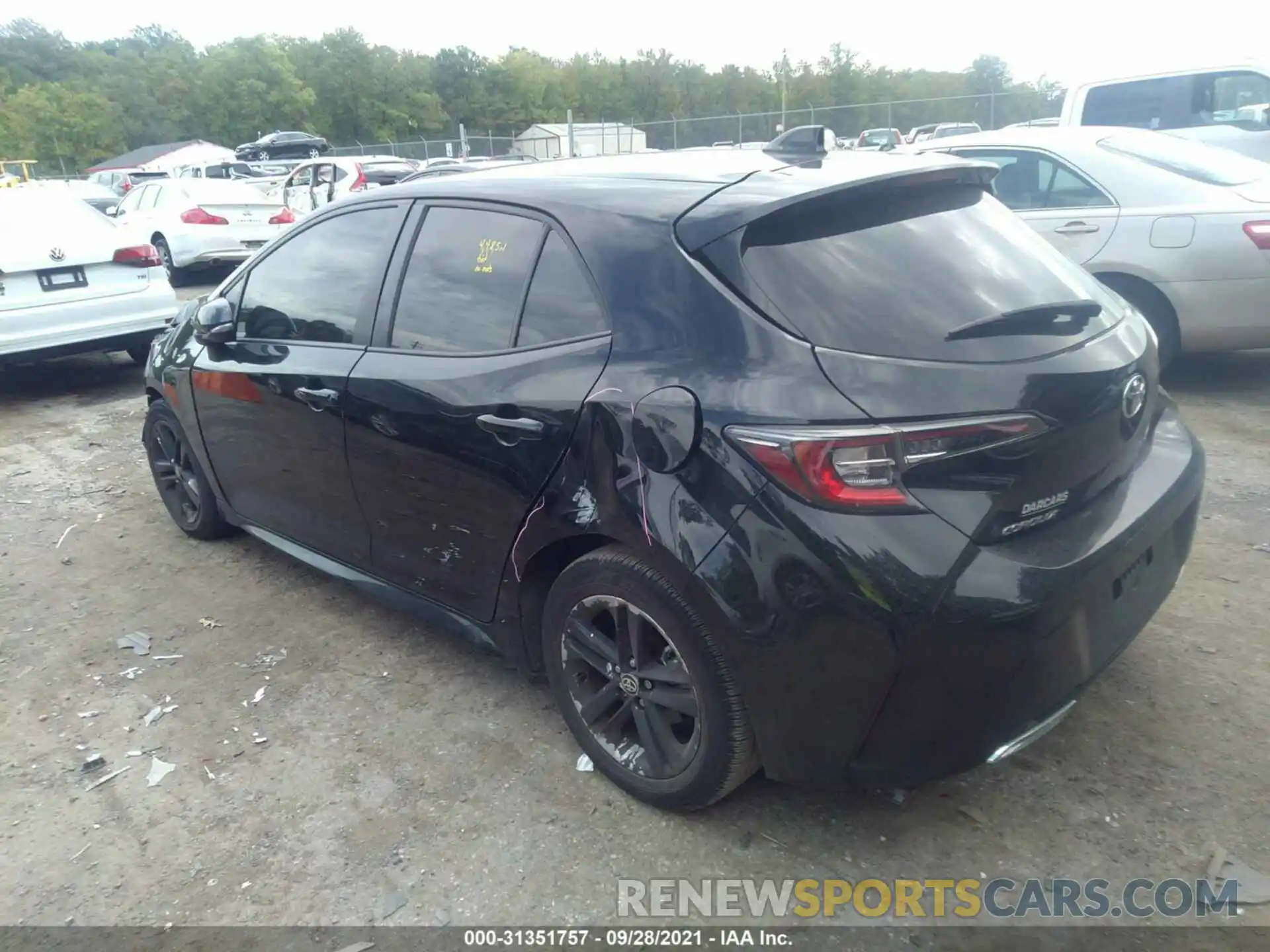 3 Photograph of a damaged car JTND4RBE9L3084174 TOYOTA COROLLA HATCHBACK 2020