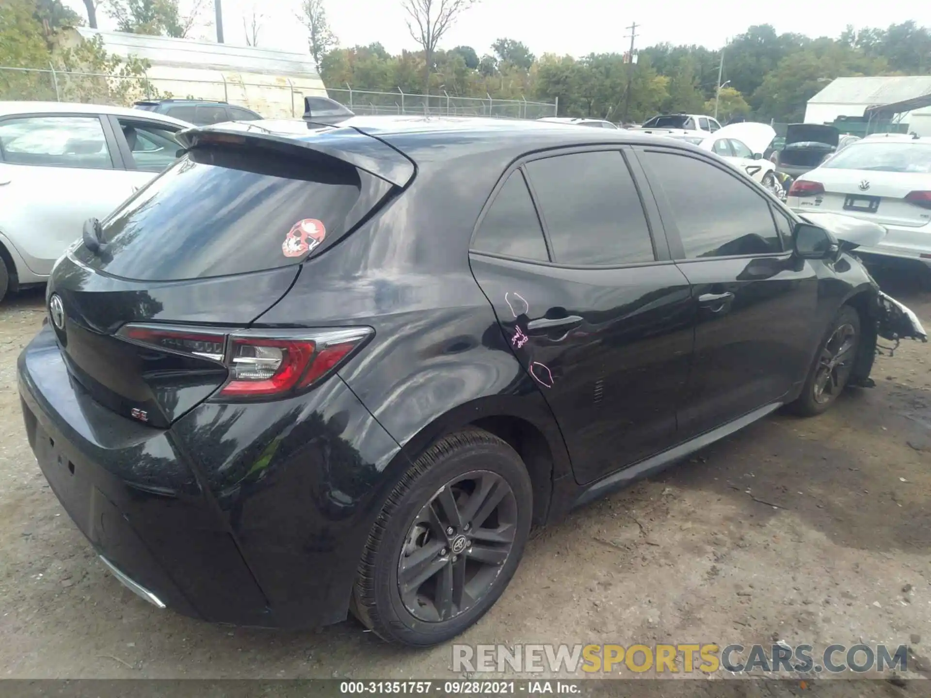 4 Photograph of a damaged car JTND4RBE9L3084174 TOYOTA COROLLA HATCHBACK 2020