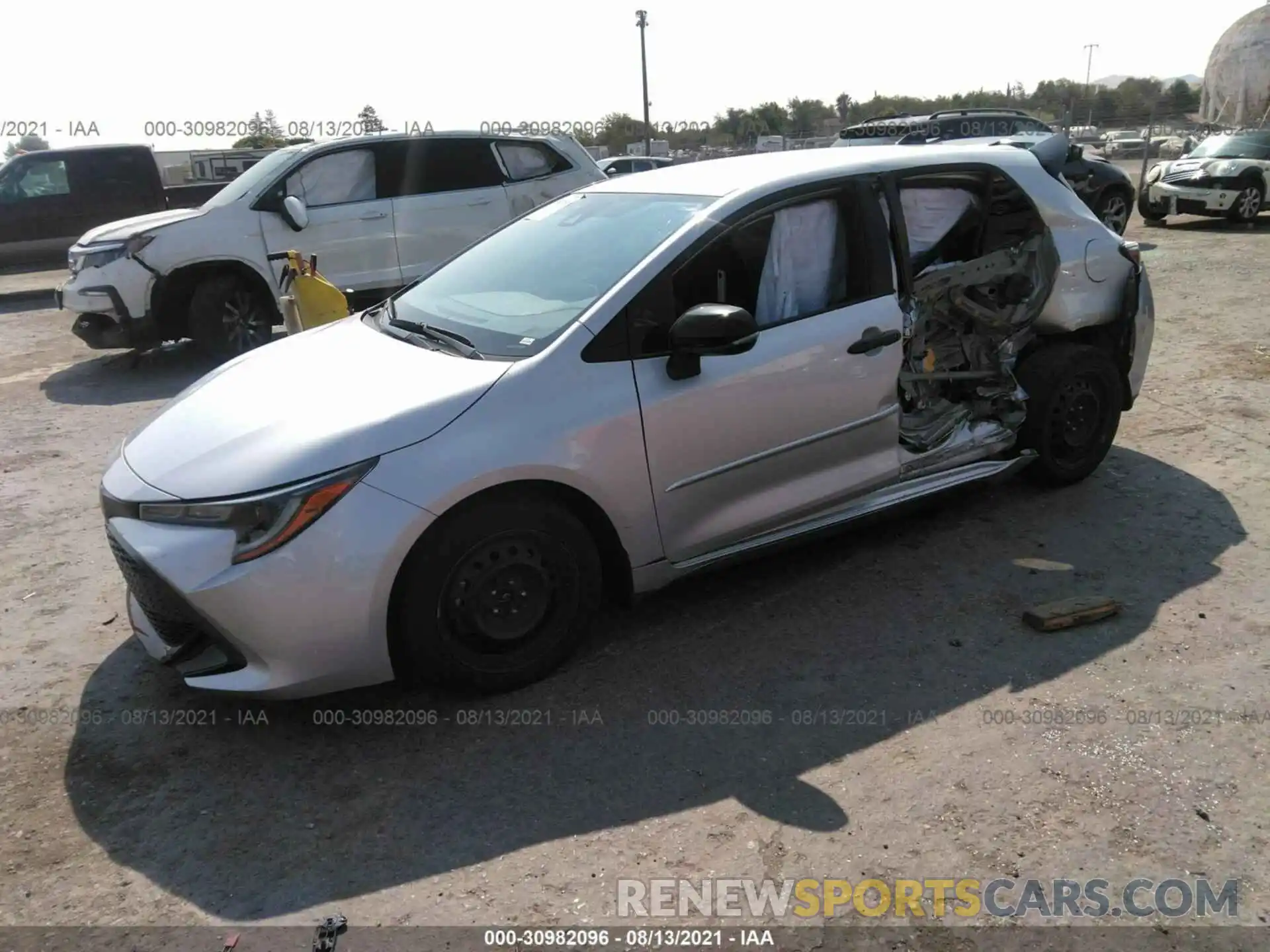 2 Photograph of a damaged car JTND4RBE9L3096132 TOYOTA COROLLA HATCHBACK 2020