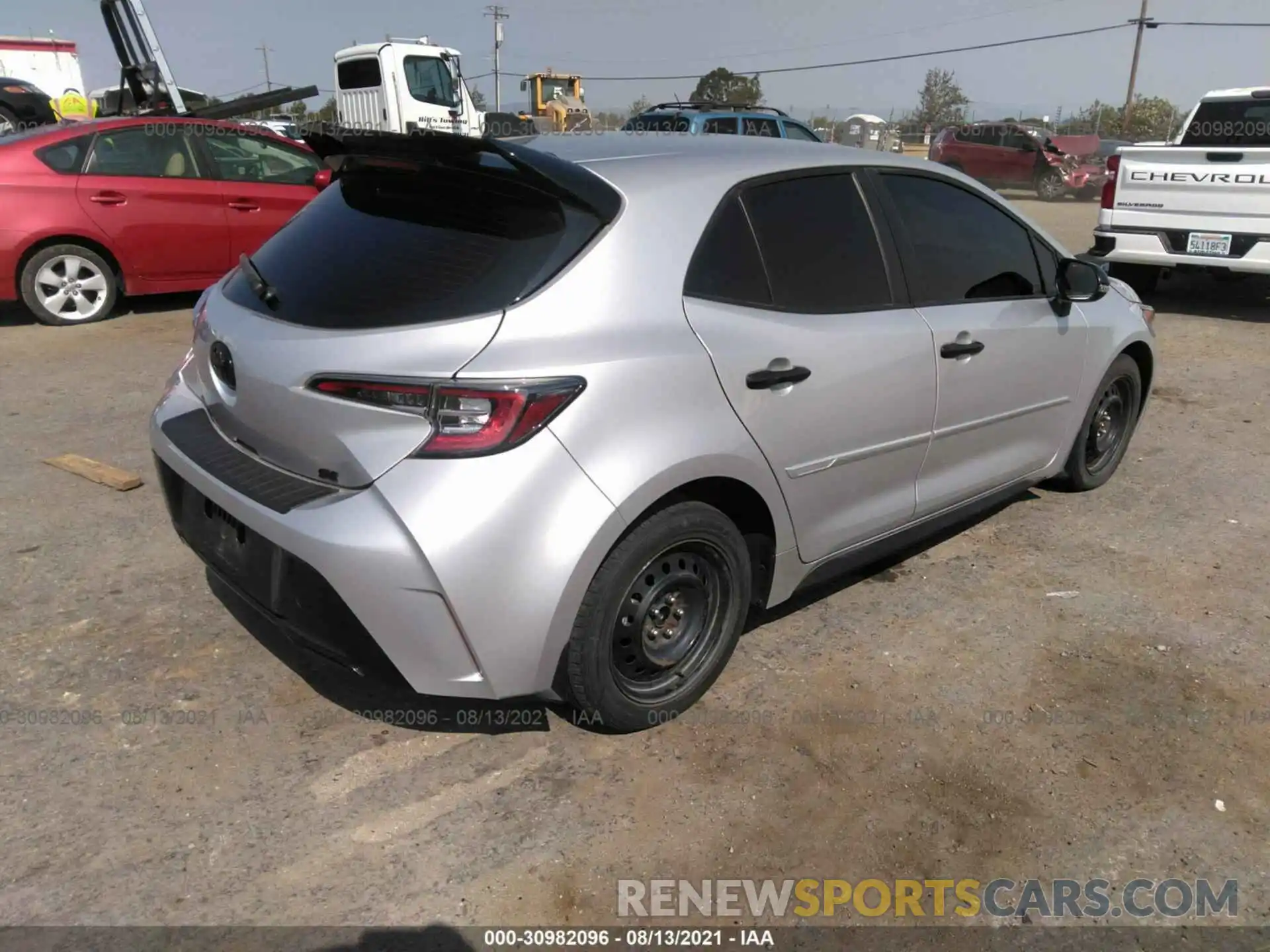 4 Photograph of a damaged car JTND4RBE9L3096132 TOYOTA COROLLA HATCHBACK 2020