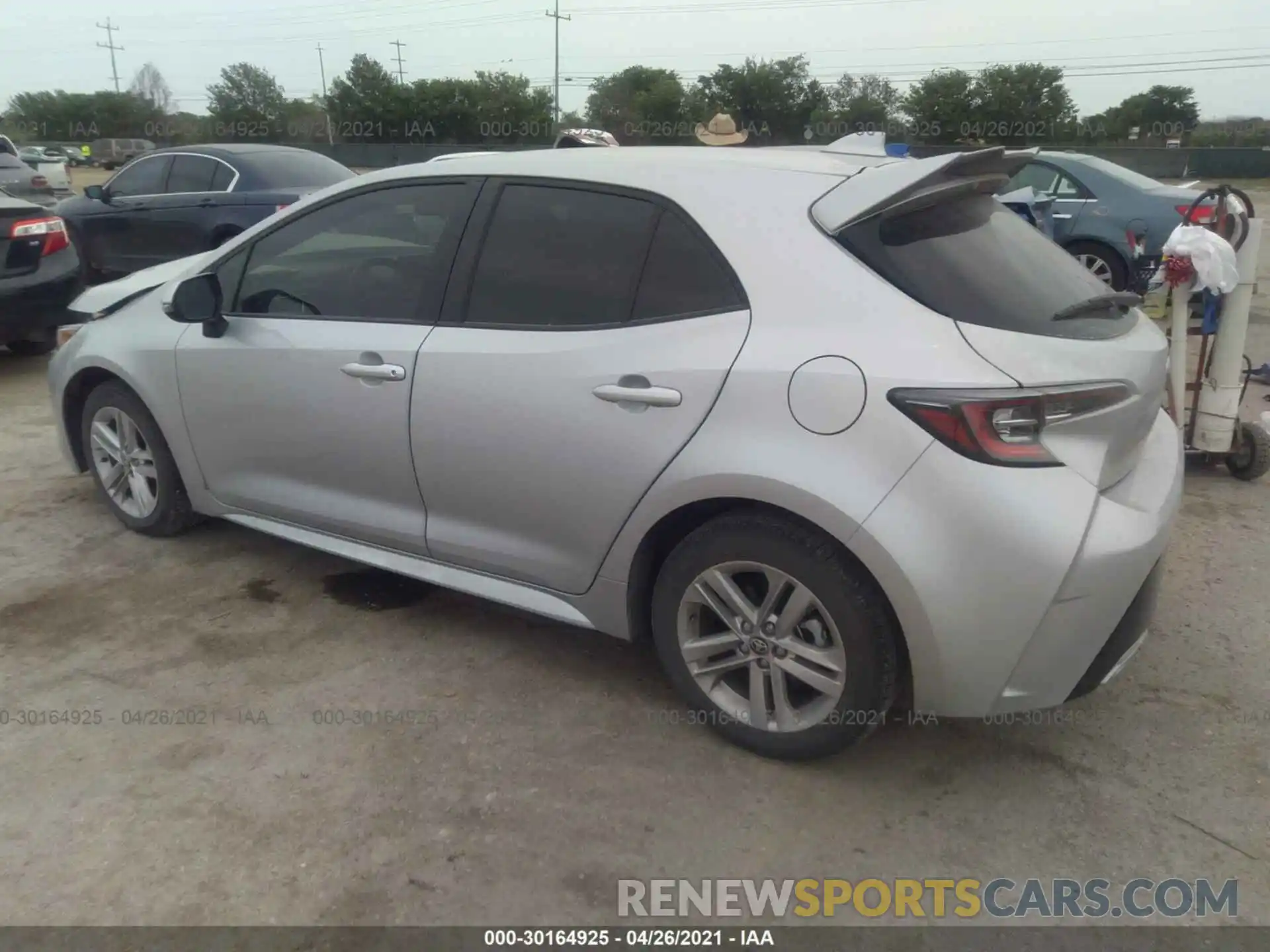 3 Photograph of a damaged car JTND4RBEXL3088993 TOYOTA COROLLA HATCHBACK 2020