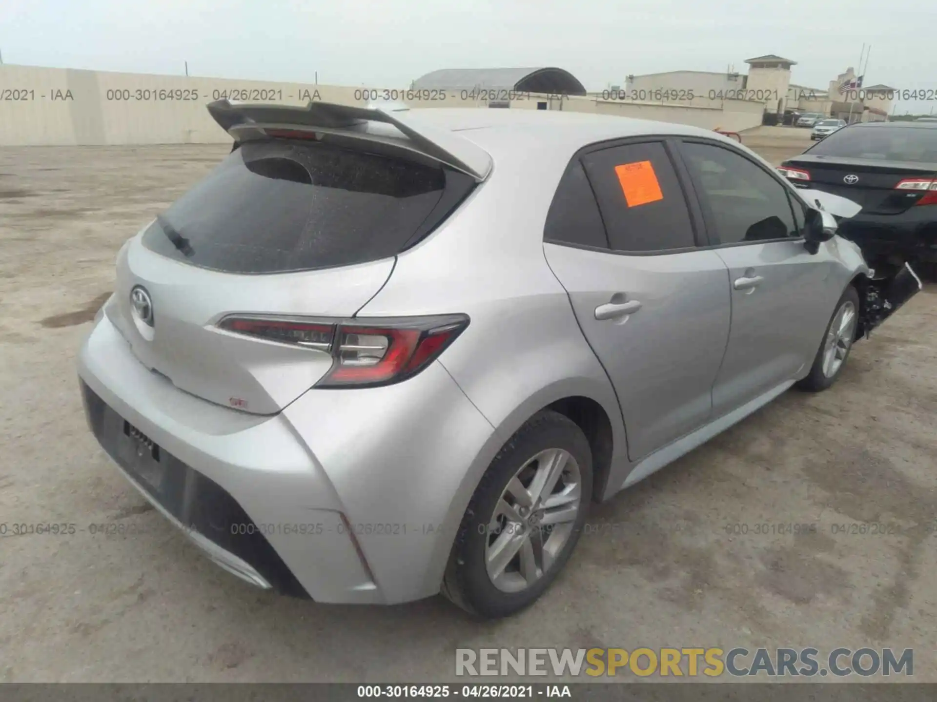 4 Photograph of a damaged car JTND4RBEXL3088993 TOYOTA COROLLA HATCHBACK 2020