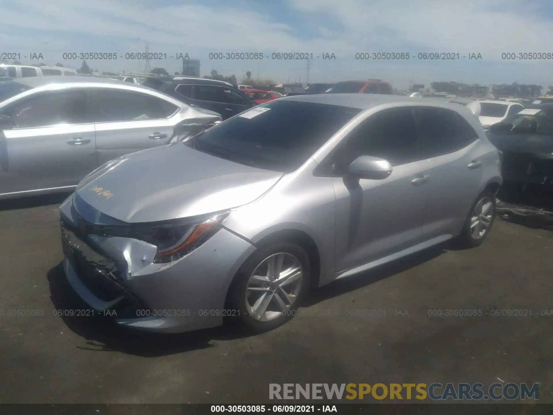 2 Photograph of a damaged car JTND4RBEXL3093577 TOYOTA COROLLA HATCHBACK 2020