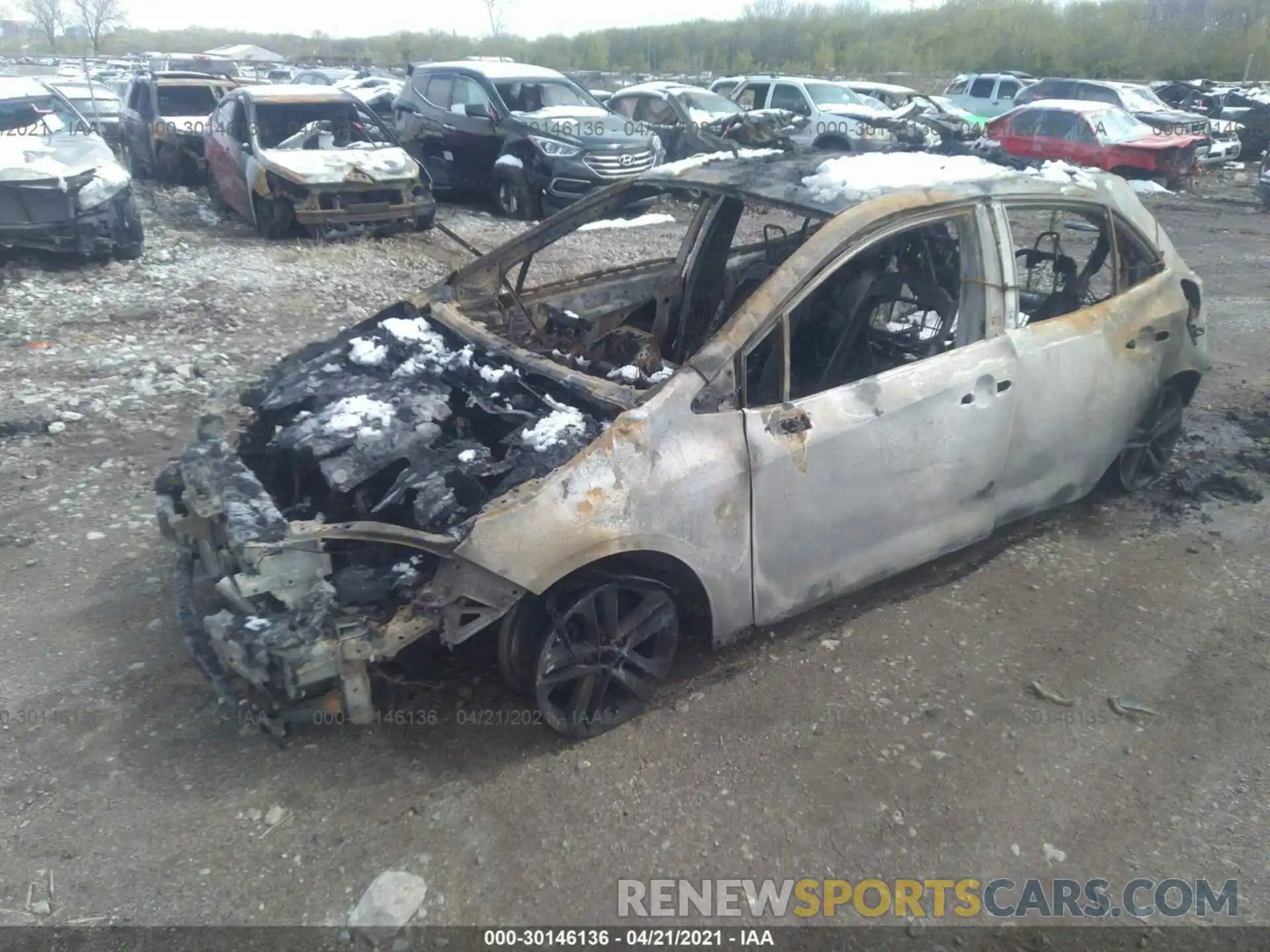 2 Photograph of a damaged car JTND4RBEXL3095541 TOYOTA COROLLA HATCHBACK 2020