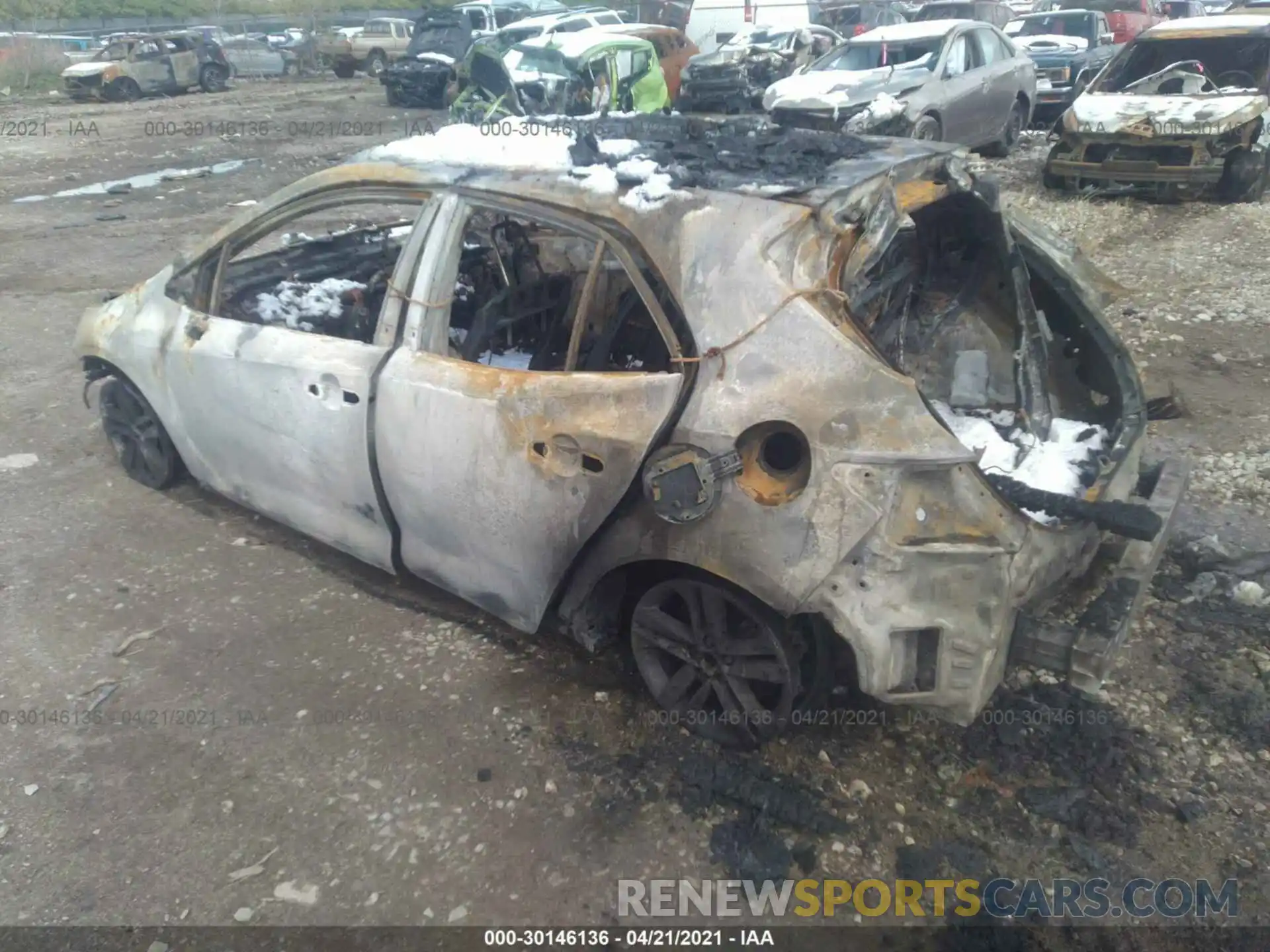 3 Photograph of a damaged car JTND4RBEXL3095541 TOYOTA COROLLA HATCHBACK 2020