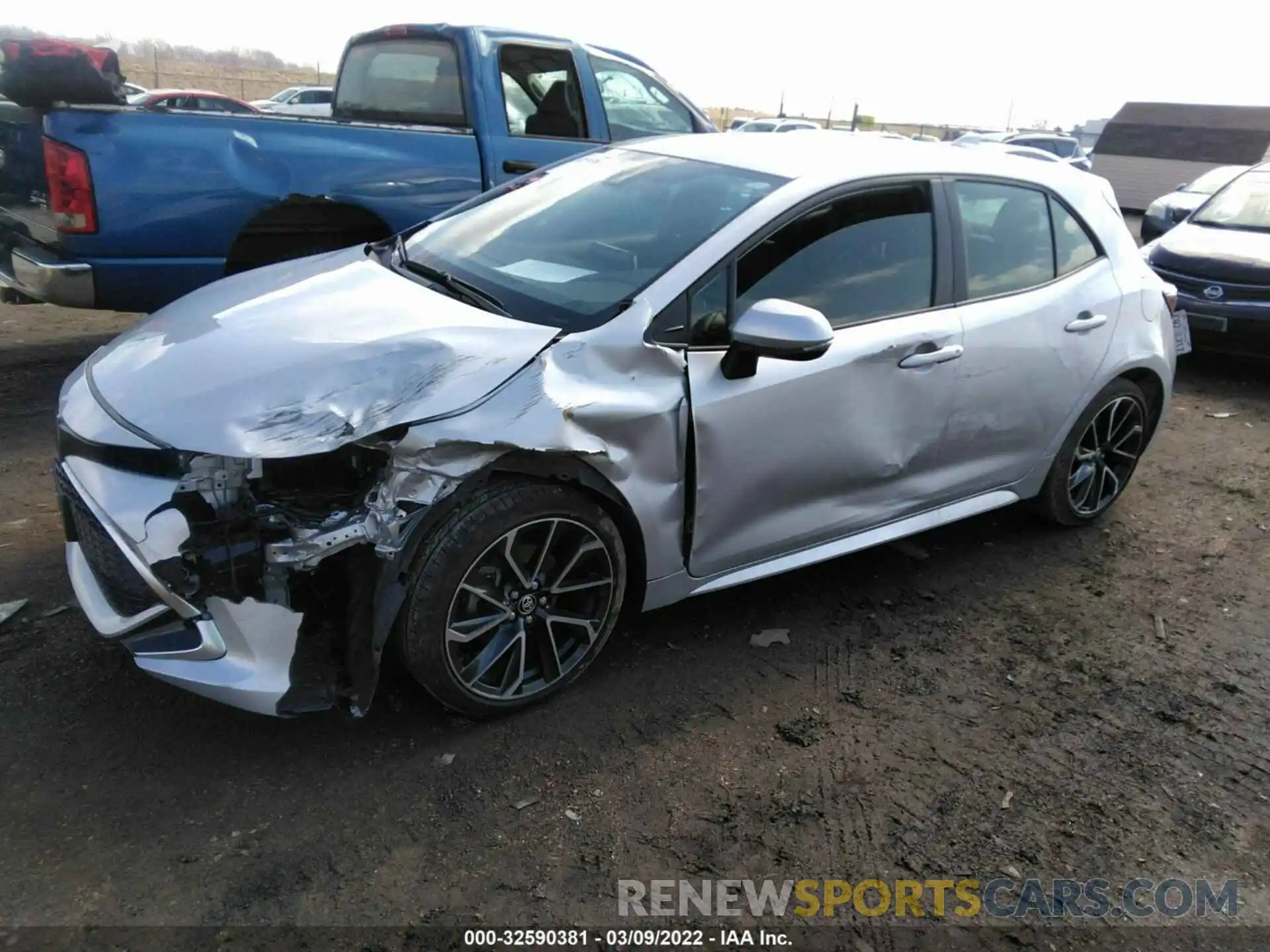 2 Photograph of a damaged car JTNA4MBE2M3110766 TOYOTA COROLLA HATCHBACK 2021