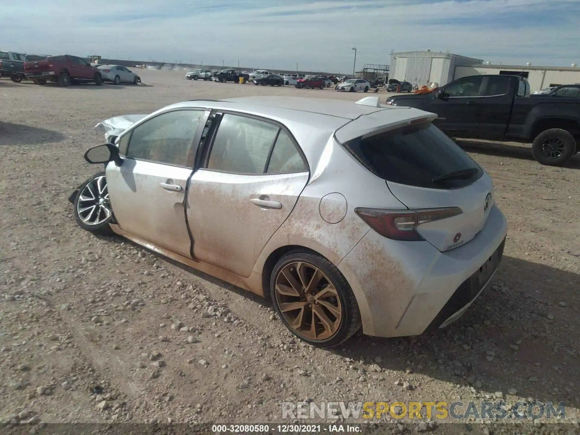 3 Photograph of a damaged car JTNA4MBE3M3107181 TOYOTA COROLLA HATCHBACK 2021