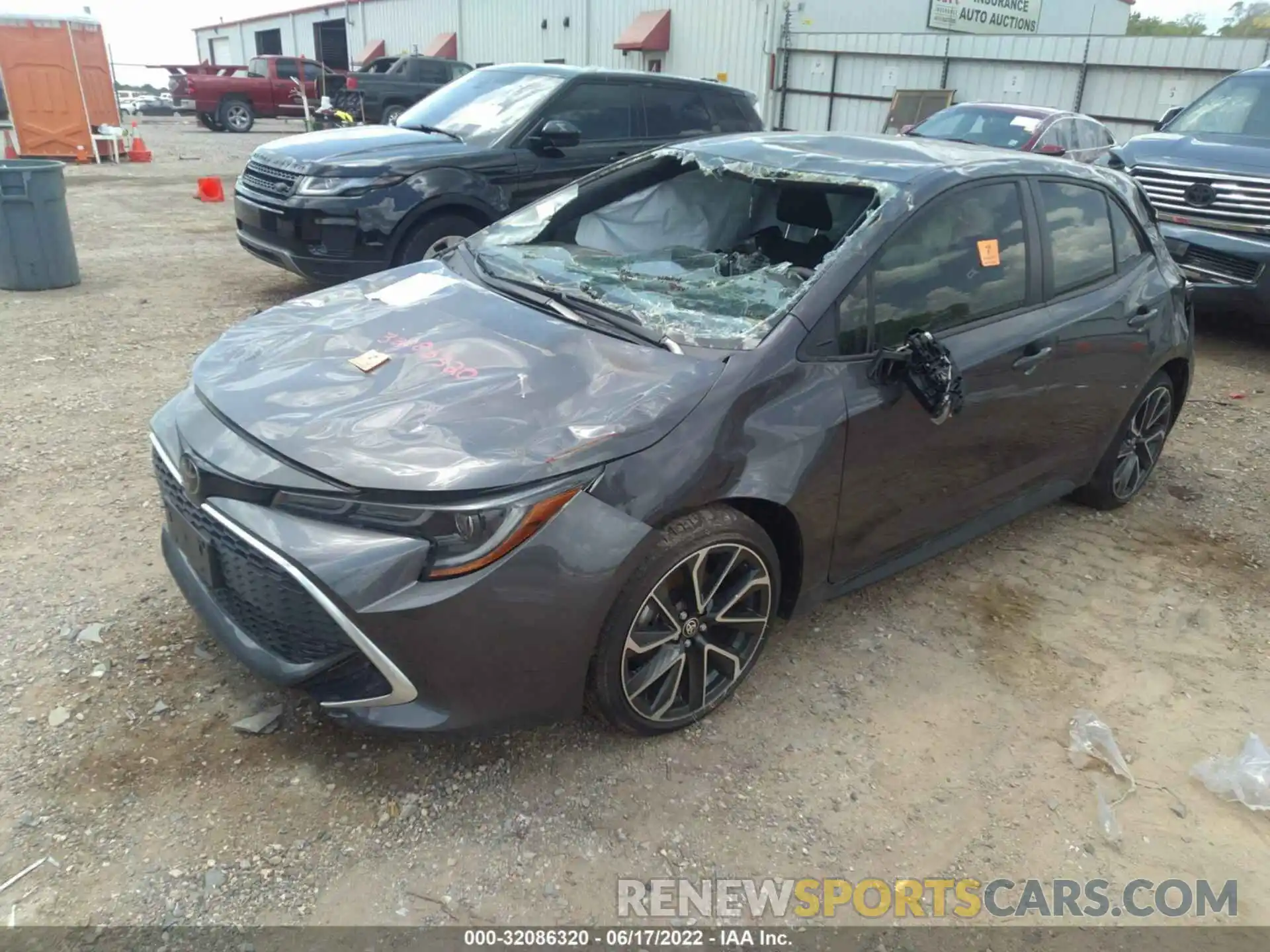 2 Photograph of a damaged car JTNA4MBE3M3140066 TOYOTA COROLLA HATCHBACK 2021