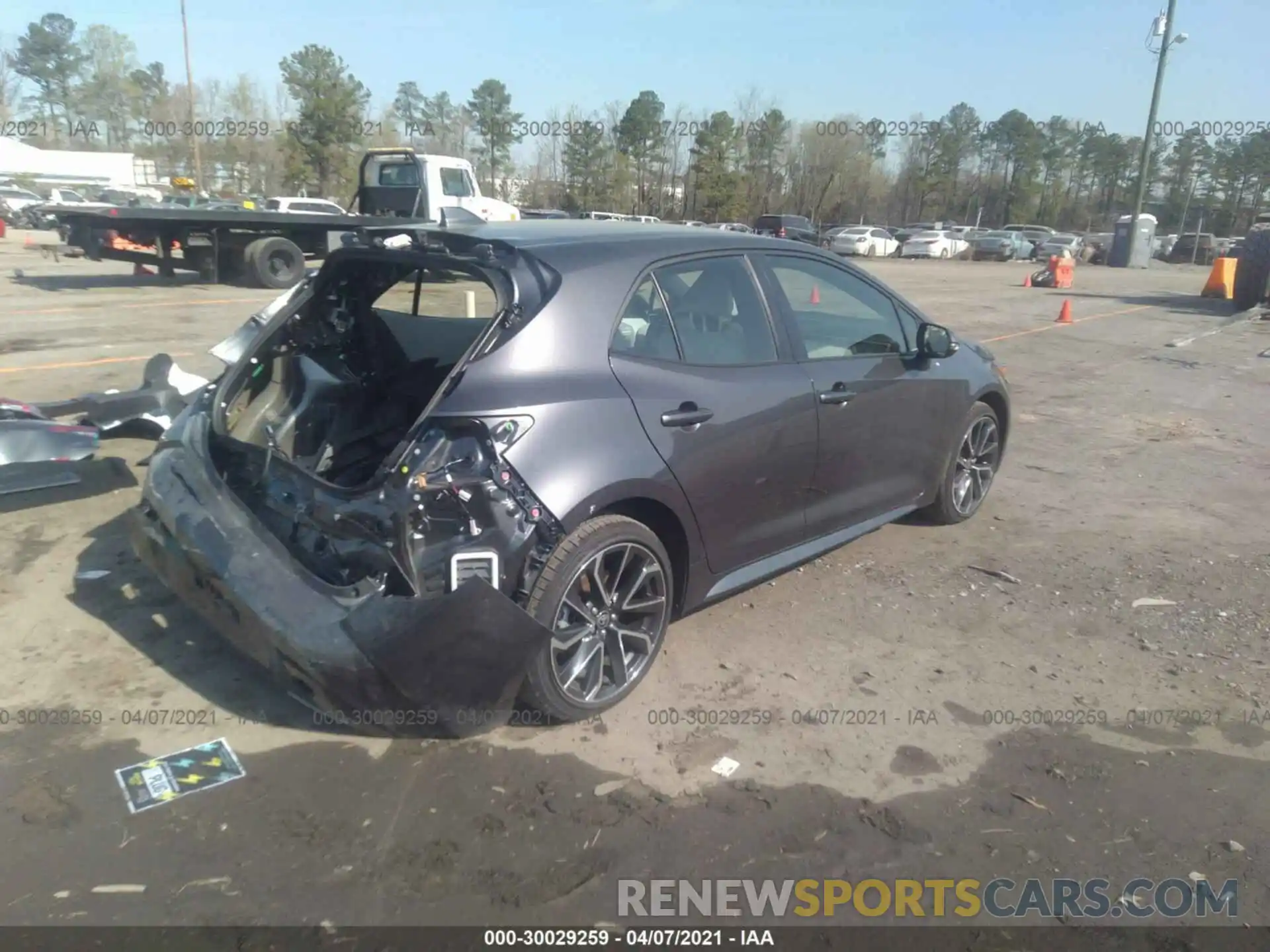 4 Photograph of a damaged car JTNA4MBE4M3112549 TOYOTA COROLLA HATCHBACK 2021