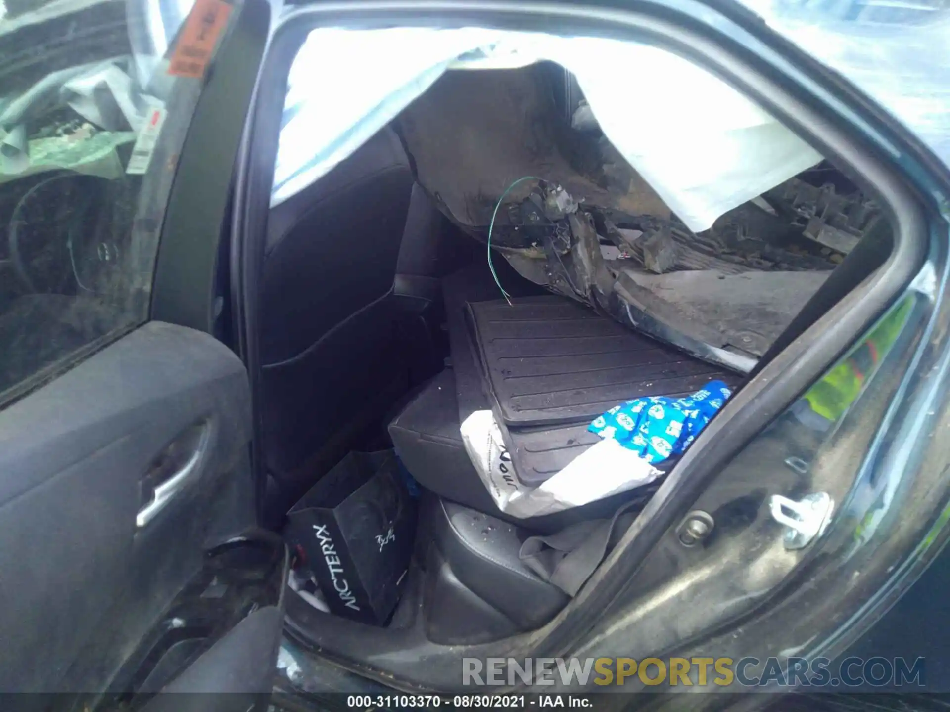 8 Photograph of a damaged car JTNC4MBE0M3115537 TOYOTA COROLLA HATCHBACK 2021