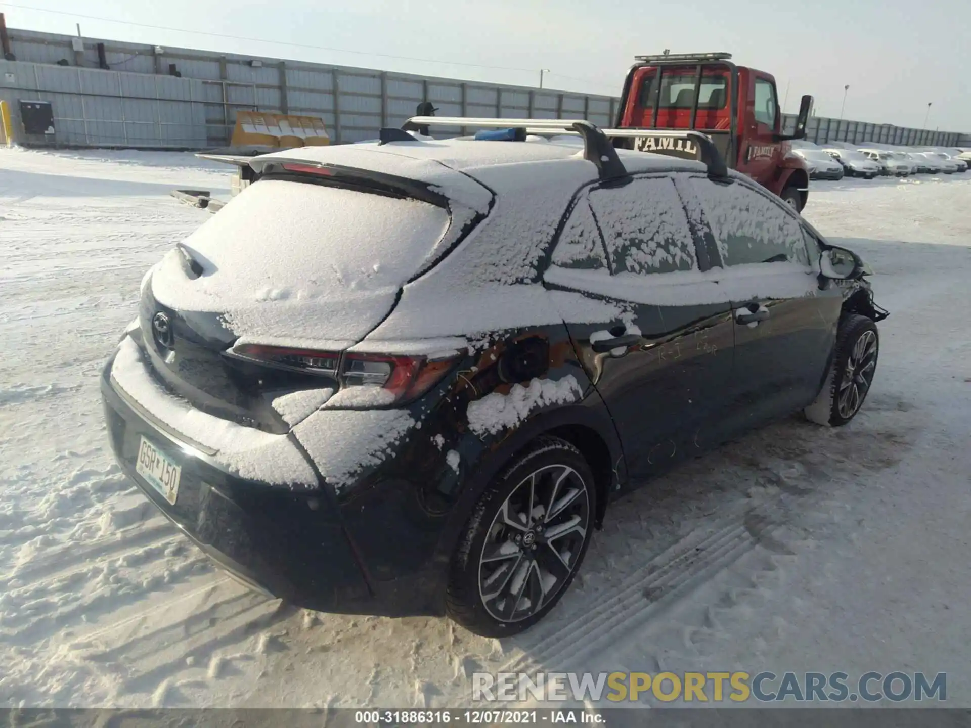 4 Photograph of a damaged car JTNC4MBE1M3138888 TOYOTA COROLLA HATCHBACK 2021