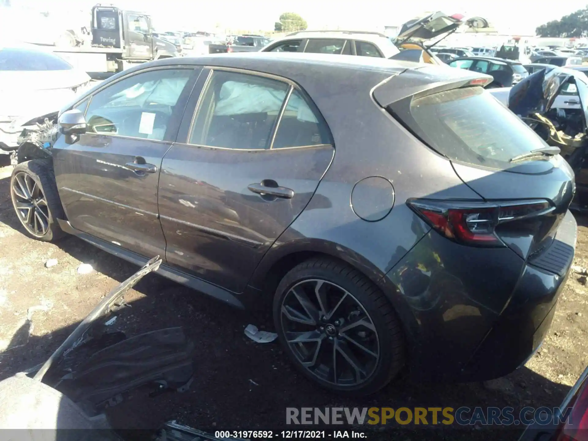 3 Photograph of a damaged car JTNC4MBE2M3141525 TOYOTA COROLLA HATCHBACK 2021