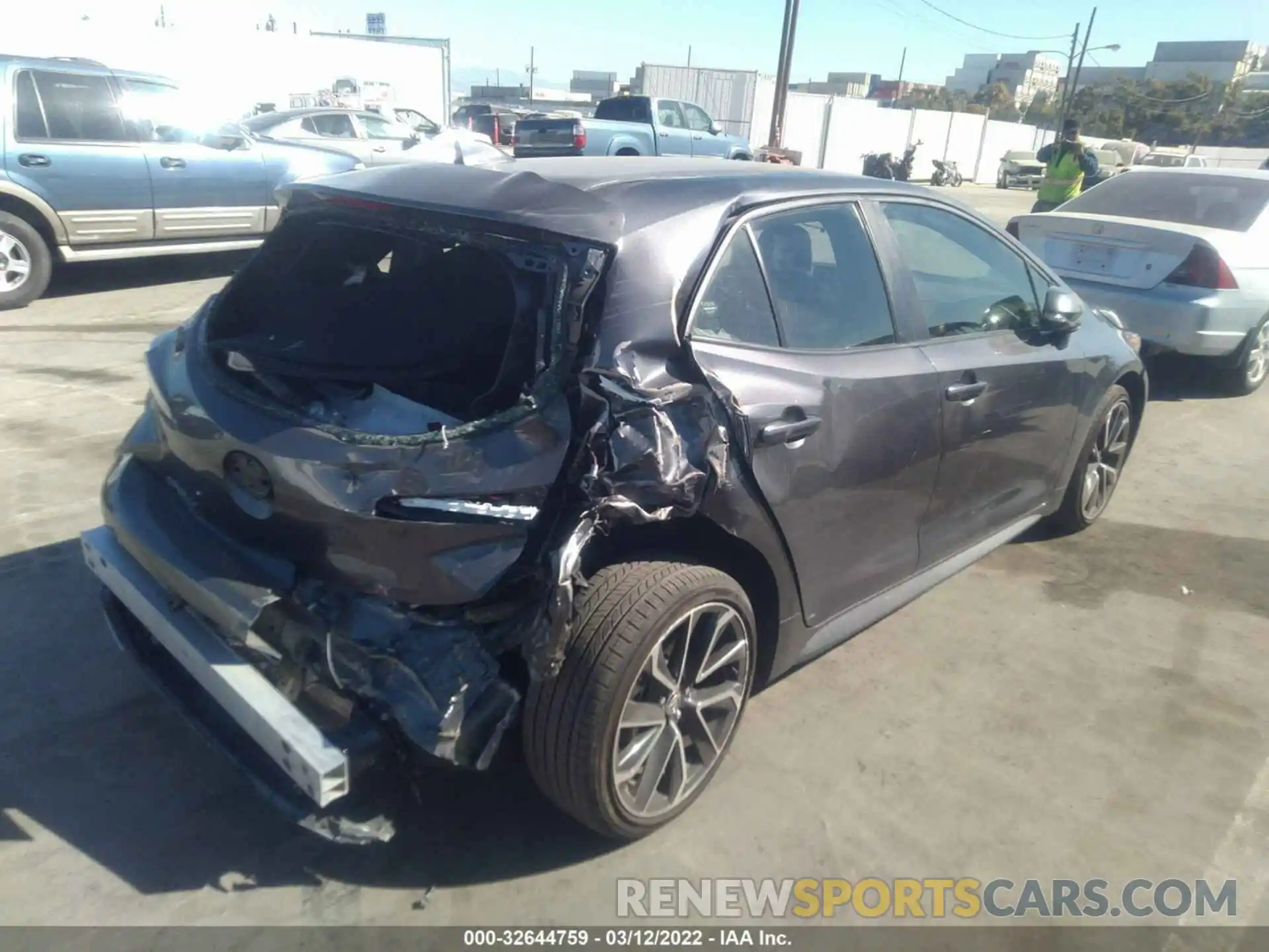 4 Photograph of a damaged car JTNC4MBE3M3108940 TOYOTA COROLLA HATCHBACK 2021