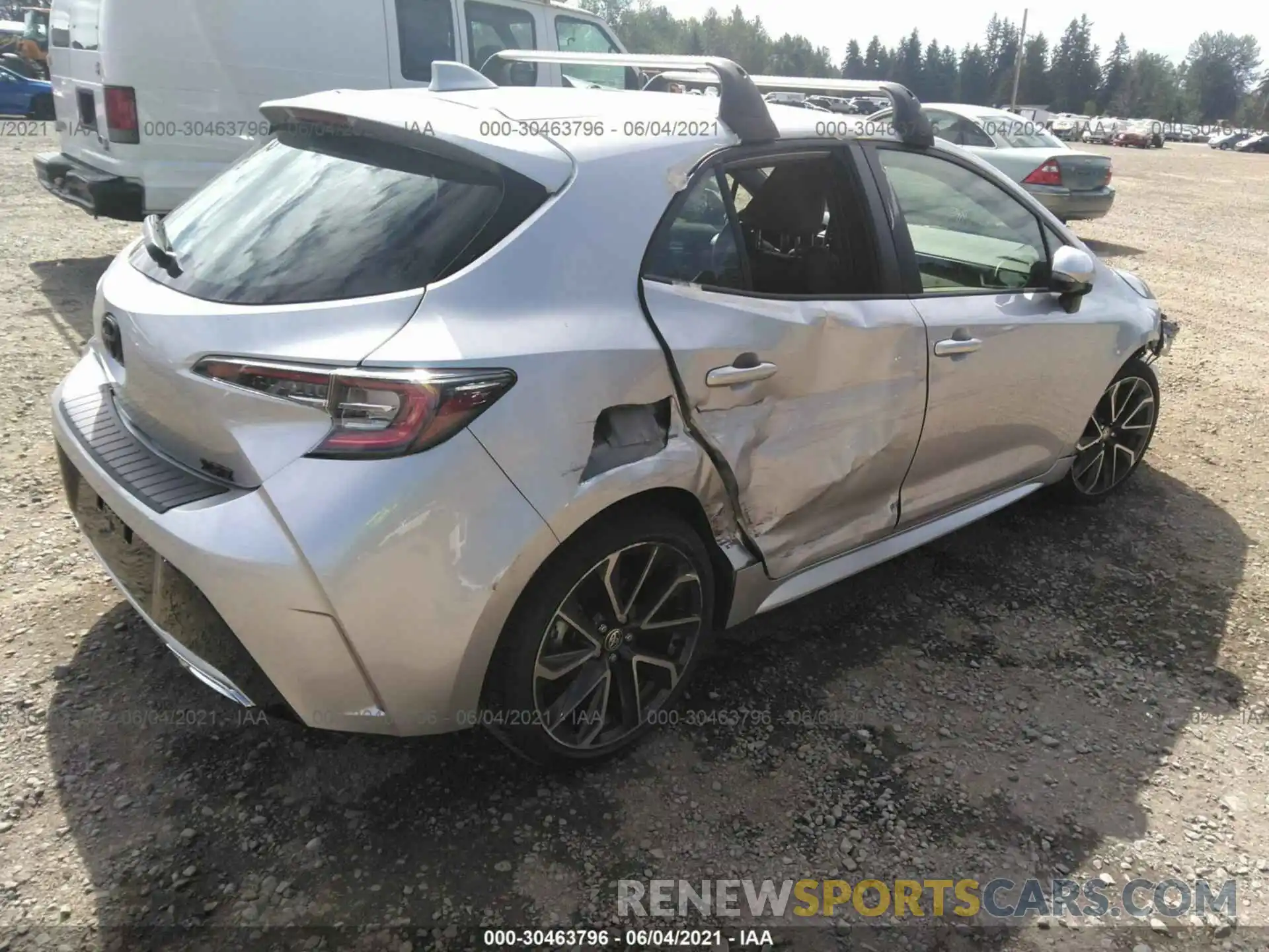 4 Photograph of a damaged car JTNC4MBE4M3108235 TOYOTA COROLLA HATCHBACK 2021