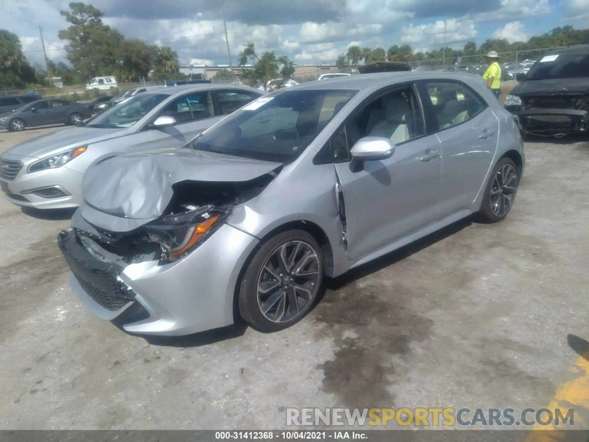 2 Photograph of a damaged car JTNC4MBE5M3144290 TOYOTA COROLLA HATCHBACK 2021