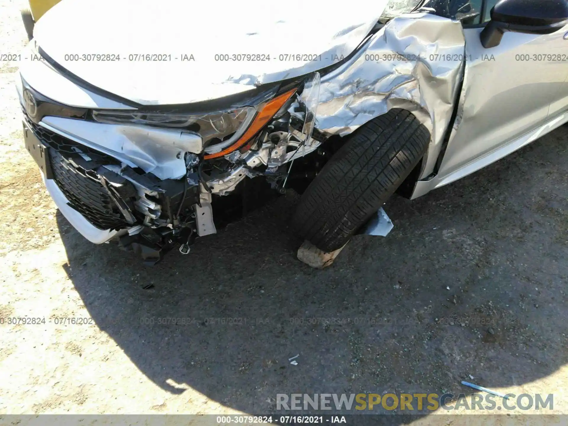 6 Photograph of a damaged car JTNC4MBE8M3128035 TOYOTA COROLLA HATCHBACK 2021